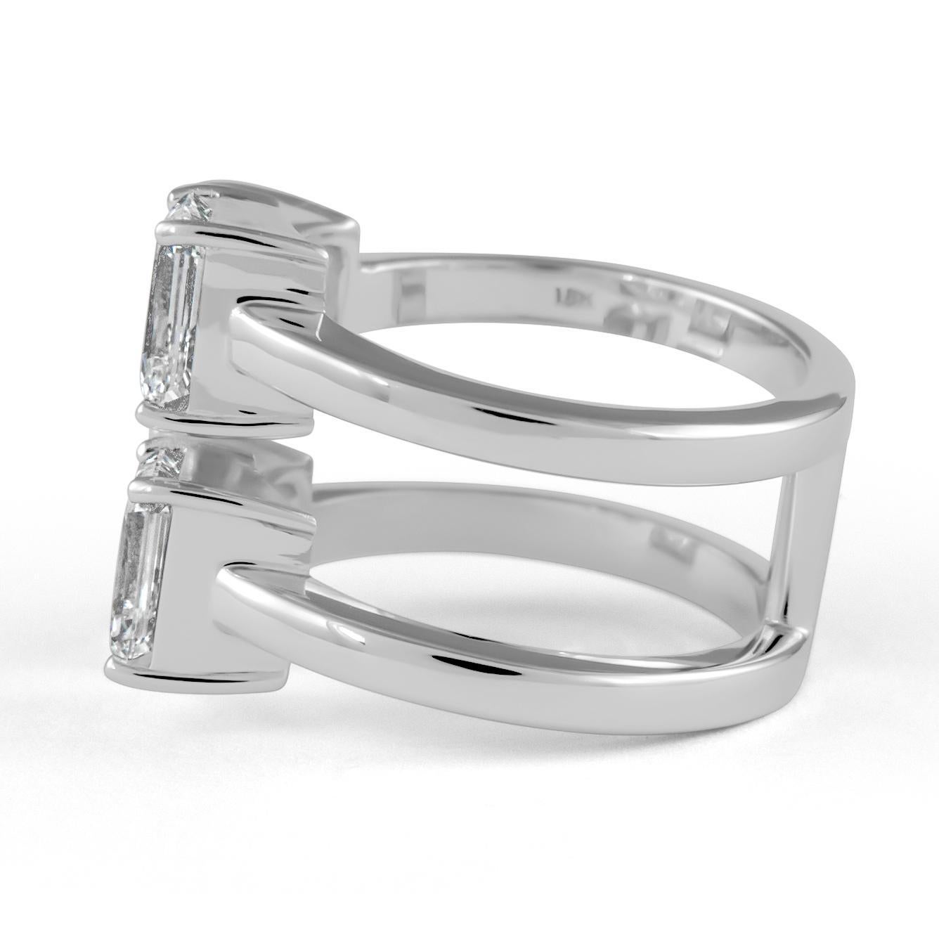 Alexander Beverly Hills, bague 18 carats avec diamants flottants taille émeraude 4,02 carats certifiés GIA Neuf - En vente à BEVERLY HILLS, CA