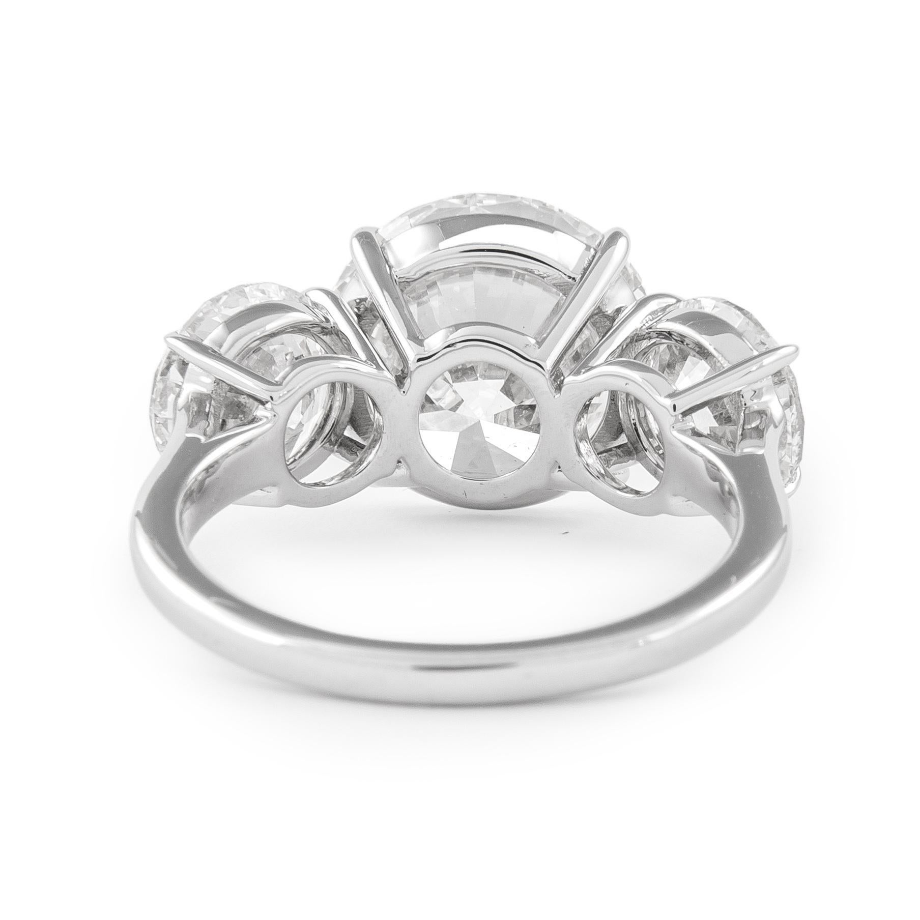 Donna Alexander Beverly Hills Tutto GIA 5,55ct con 3ct Anello con 3 pietre di diamante rotondo 18k in vendita