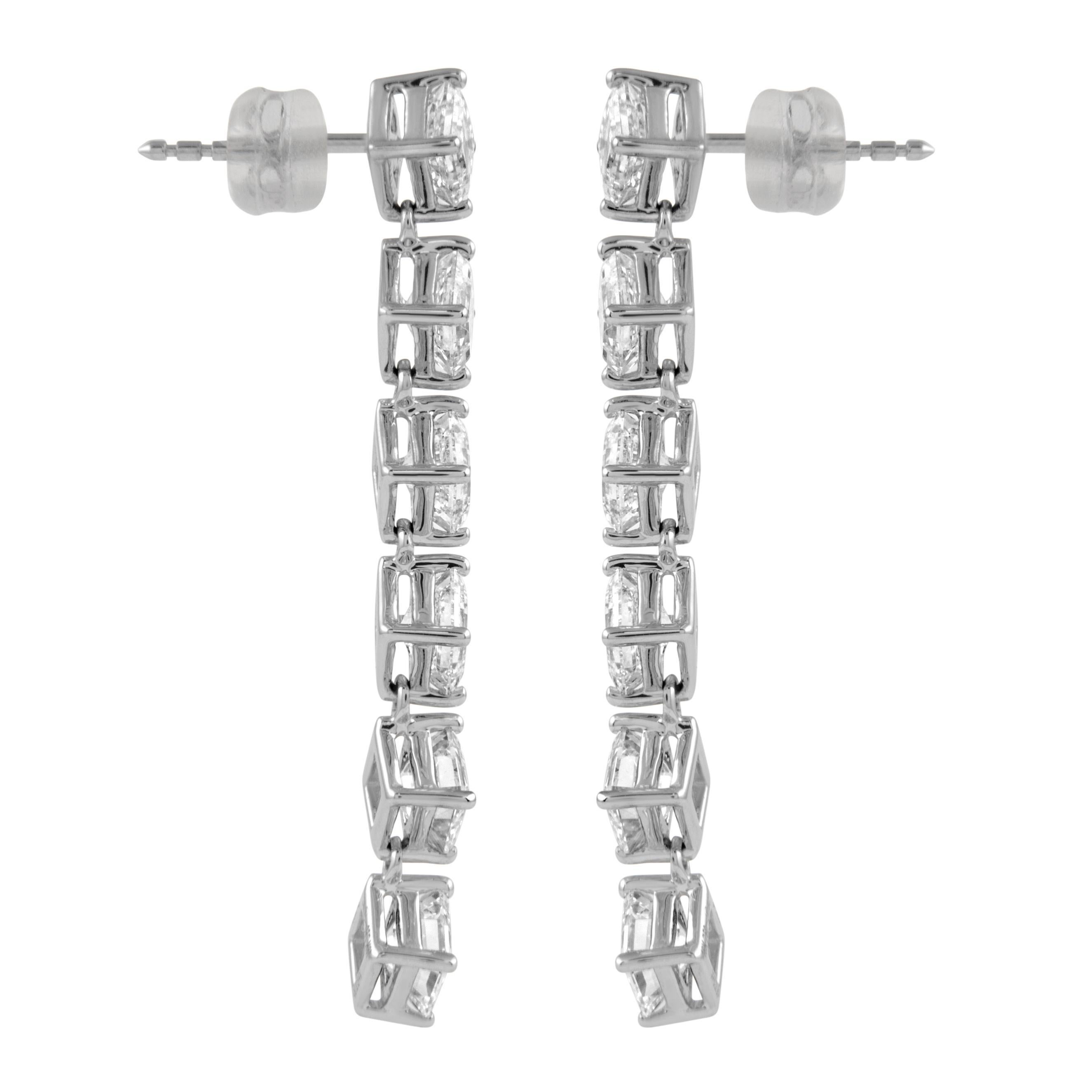 Taille Asscher Alexander Beverly Hills Boucles d'oreilles pendantes avec diamant GIA 6.02ct Asscher Cut 18k en vente