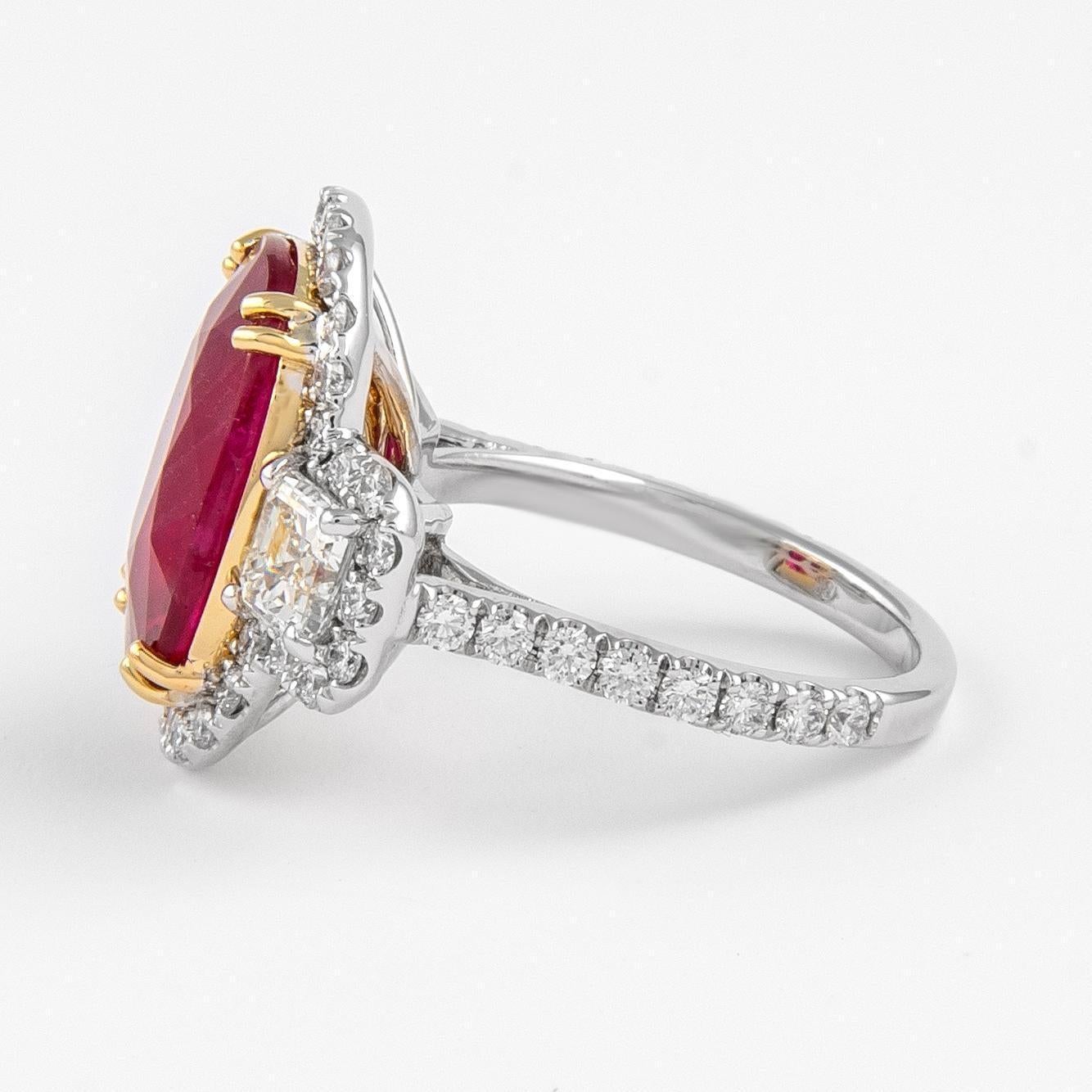 Alexander Beverly Hills, bague halo de trois pierres avec rubis 10,24 carats certifié GIA et diamants 18 carats Neuf - En vente à BEVERLY HILLS, CA