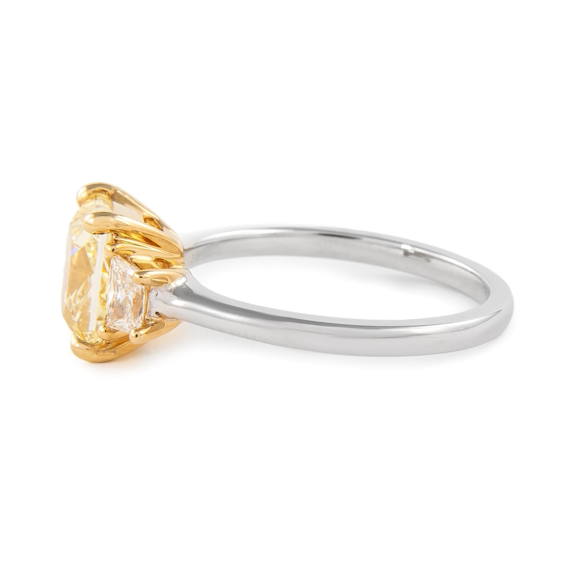 Alexander Beverly Hills GIA Anillo de tres piedras con diamante amarillo fantasía de 2,01 ct 18k Corte radiante en venta