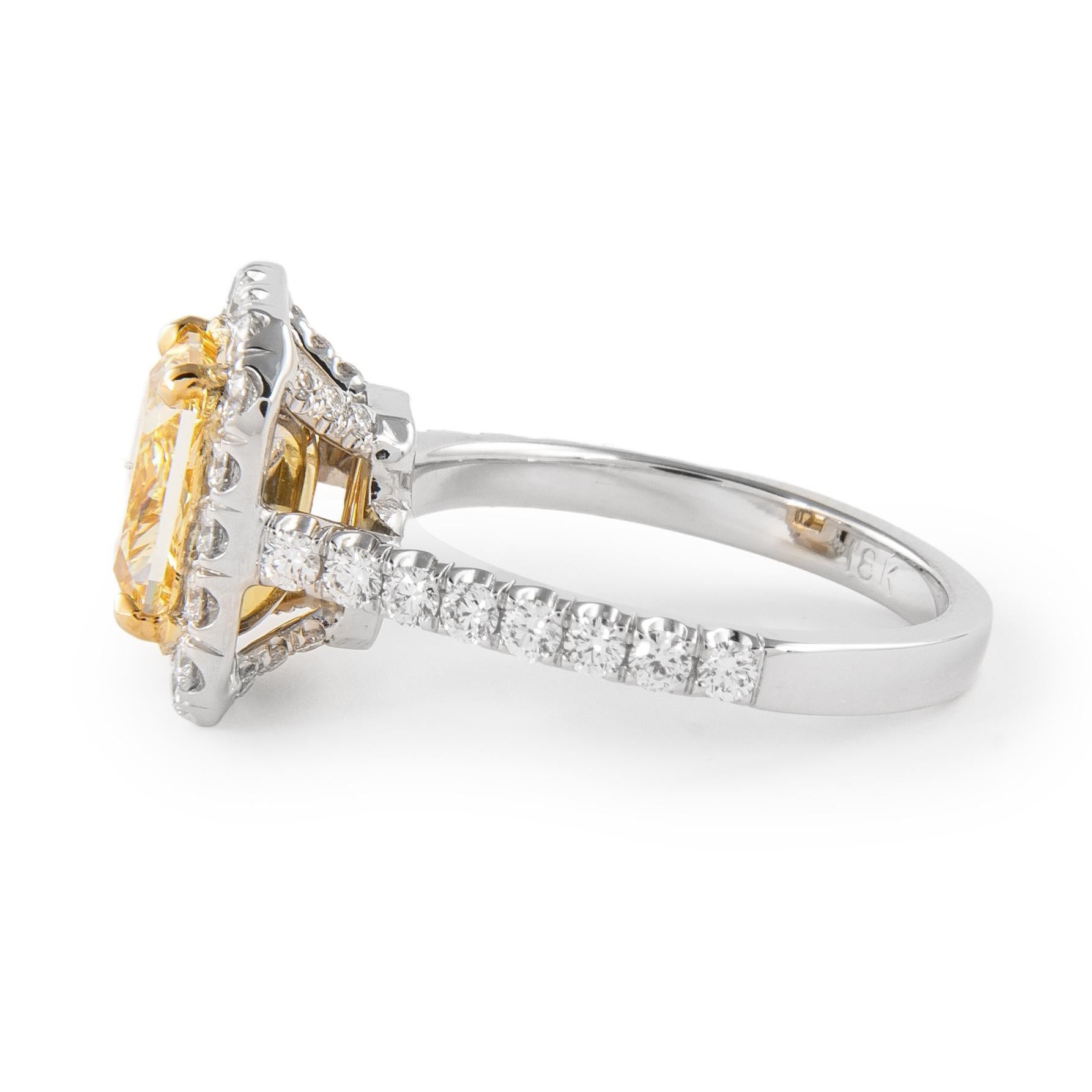 Radiant Cut Alexander Beverly Hills GIA 2.20ct Radiant Fancy Yellow VS1 Diamond Ring 18k For Sale