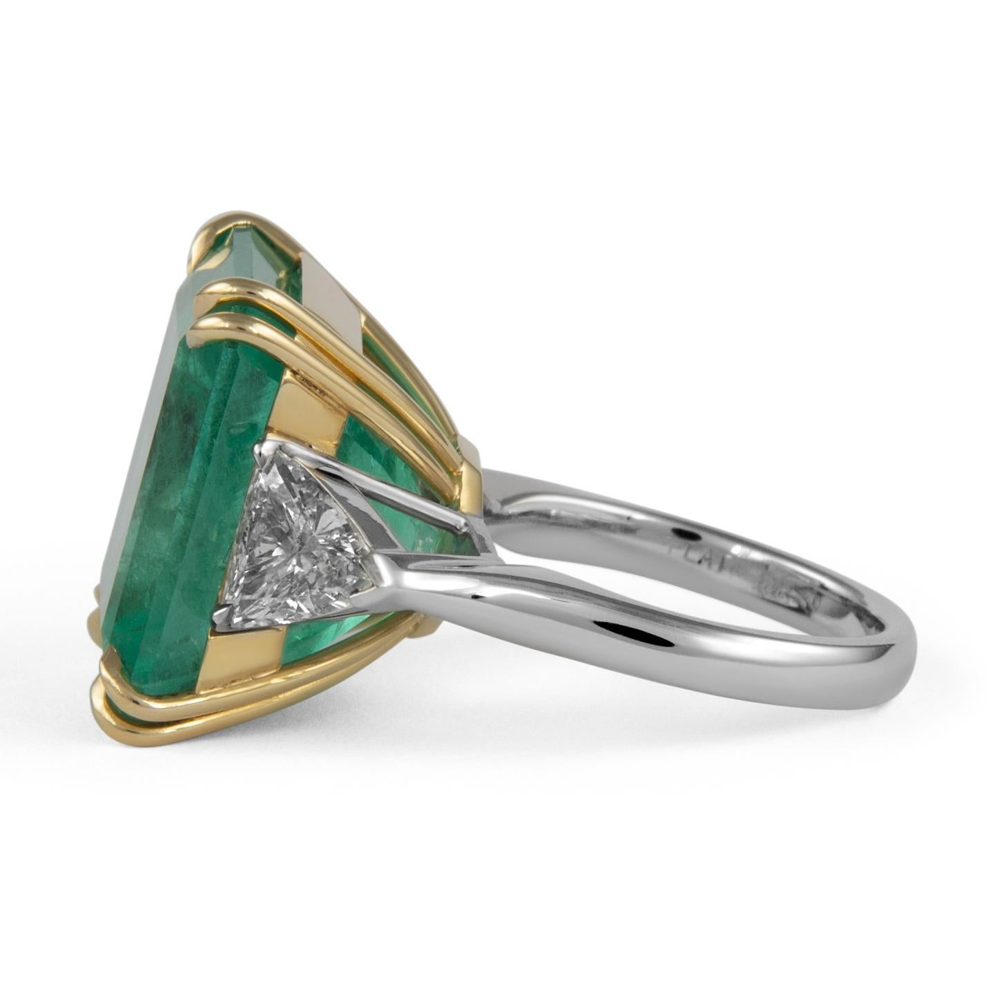 Alexander Beverly Hills GIA 24,25ct Colombian Emerald & Diamond 3-Stone Ring 18k Neuf - En vente à BEVERLY HILLS, CA