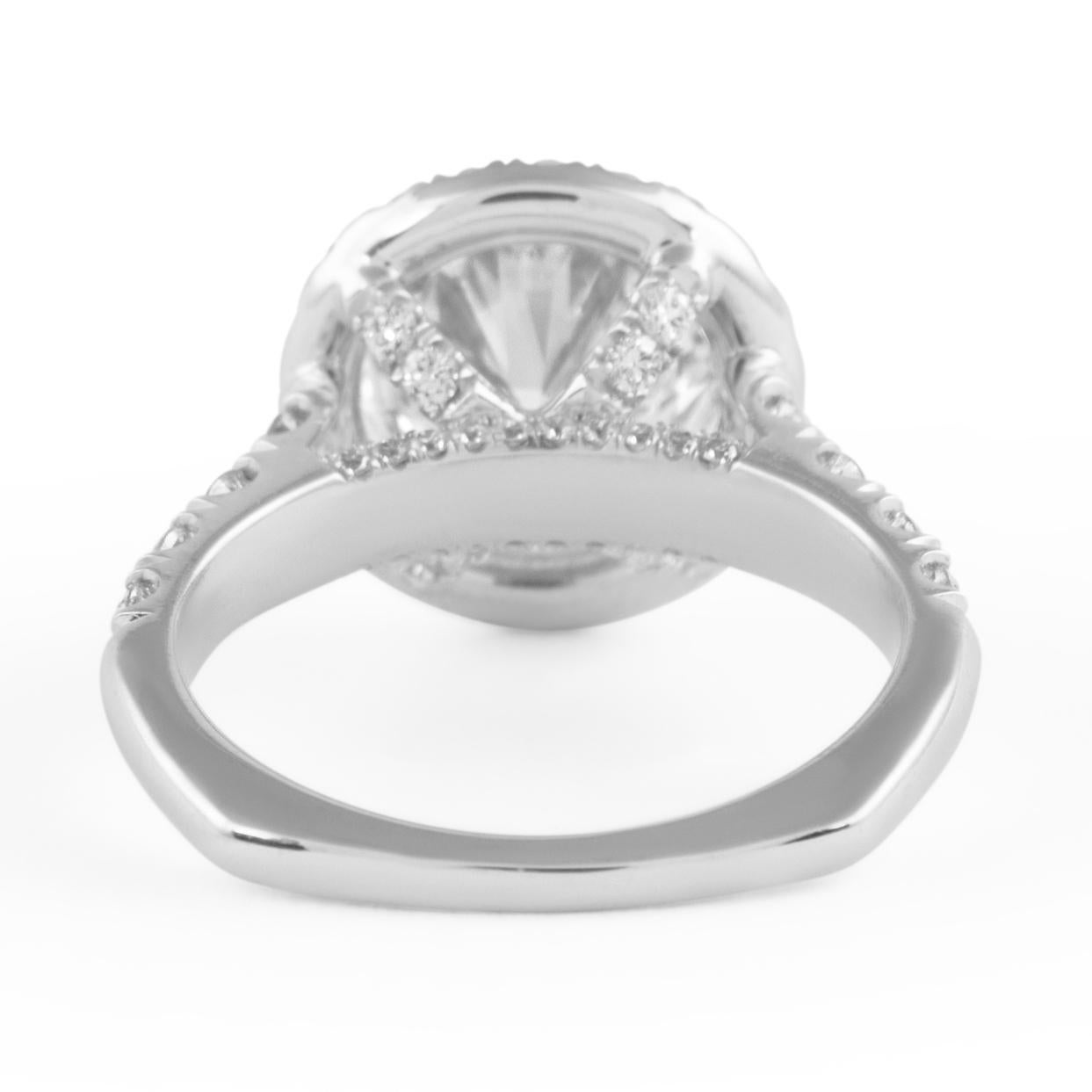 Alexander Beverly Hills GIA 2.80ct Round Brilliant Diamond with Halo Ring 18k (bague avec halo) Pour femmes en vente