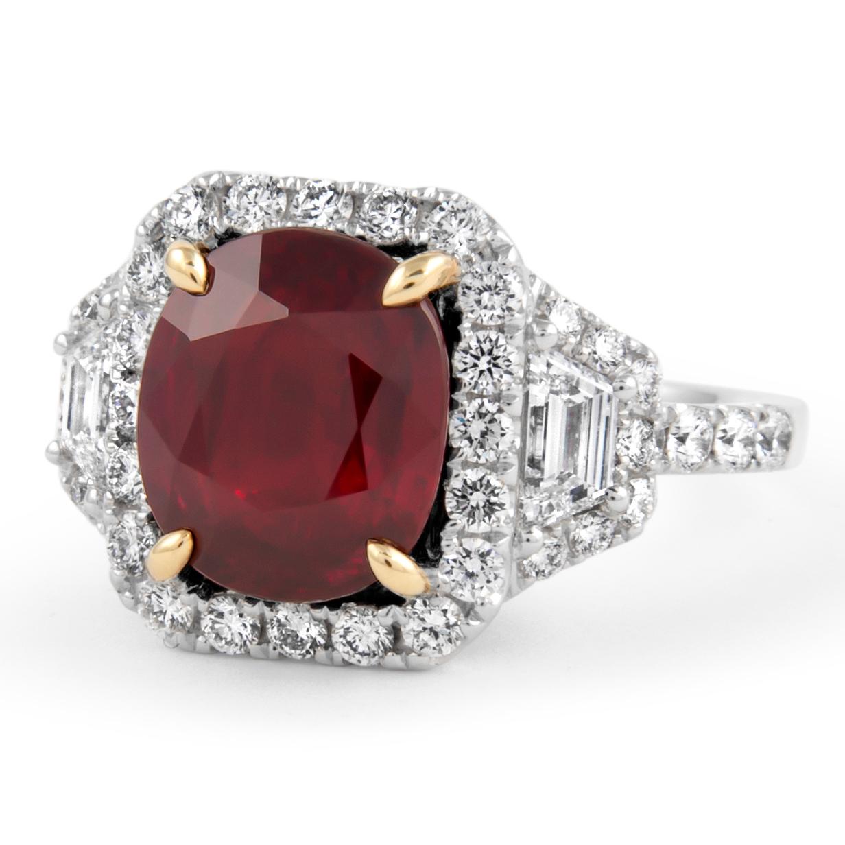 Alexander Beverly Hills GIA Anillo Halo de 3 Piedras de Rubí y Diamante de 4,17 ct 18k en Nuevo estado para la venta en BEVERLY HILLS, CA