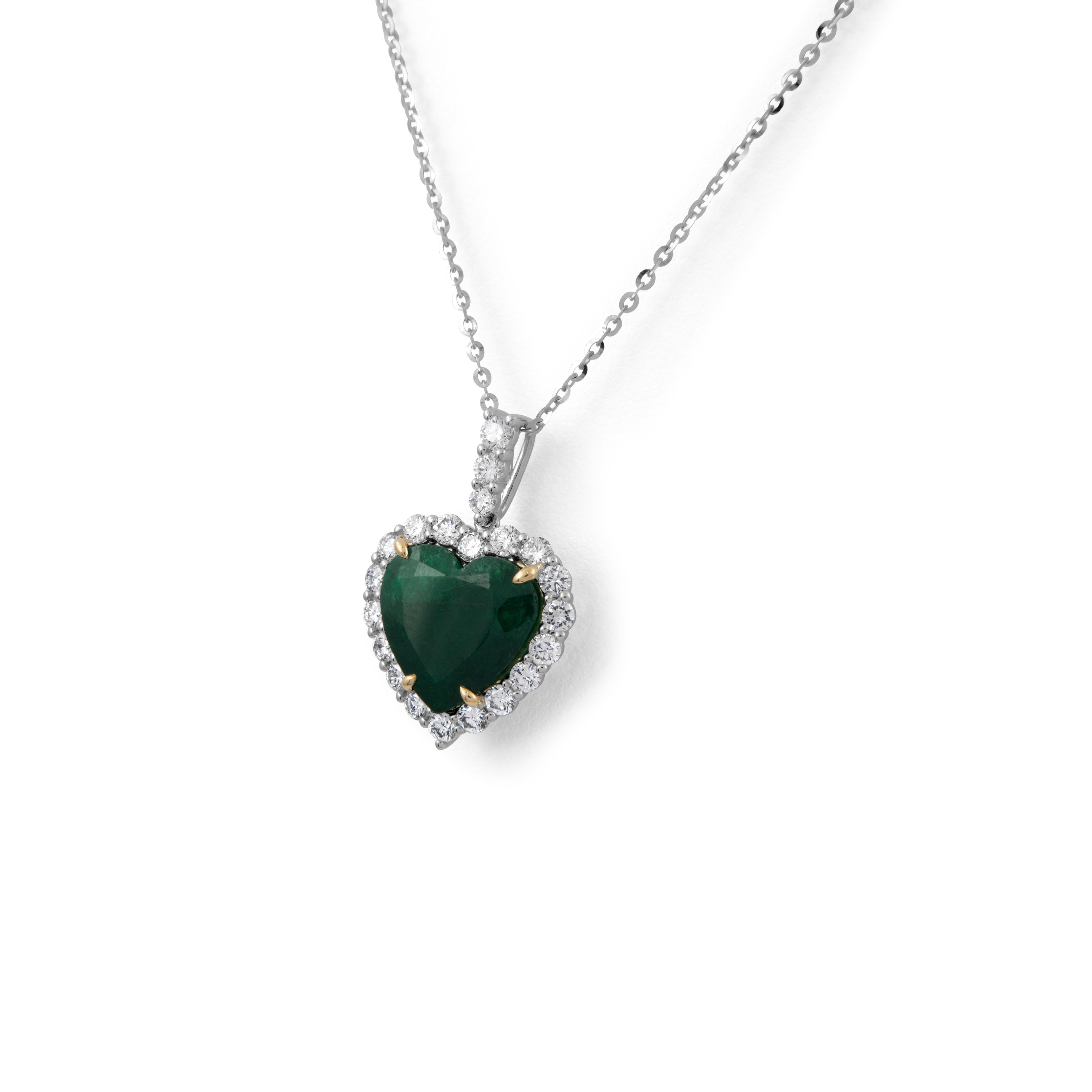 Taille cœur Alexander Beverly Hills, collier pendentif cœur émeraude 4,58 carats certifié GIA, 18 carats en vente