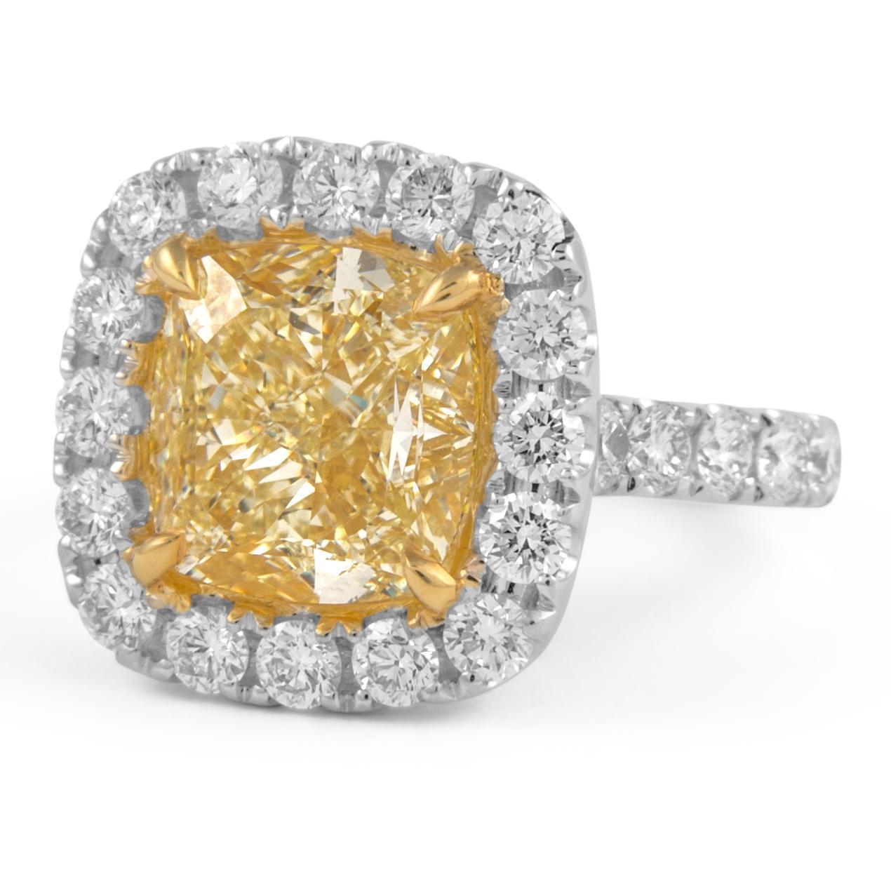 Cushion Cut Alexander Beverly Hills GIA 5.03ct Cushion Fancy Yellow VVS1 Diamond Ring 18k For Sale