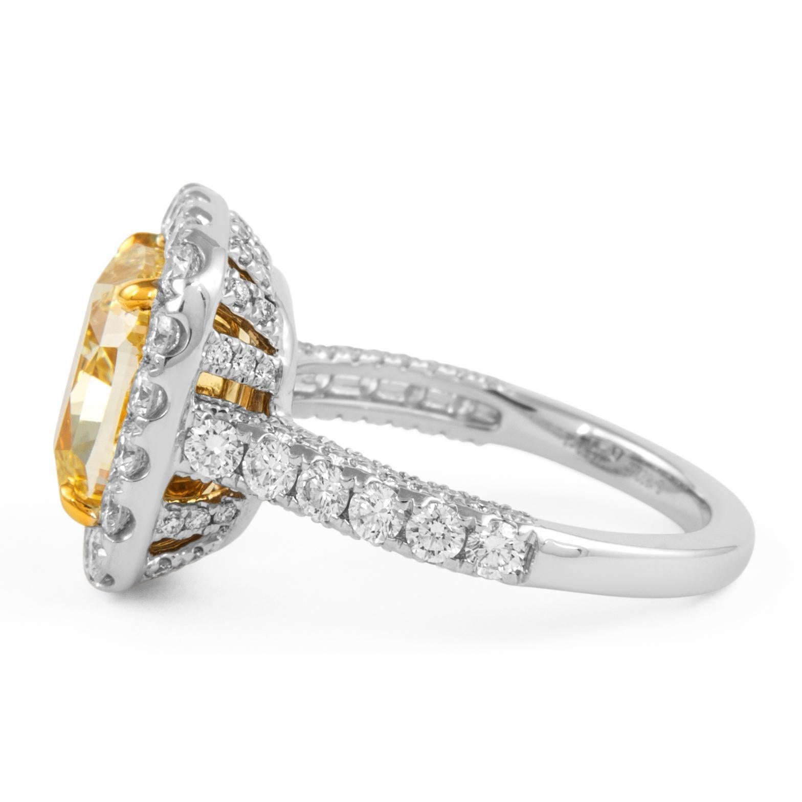 Women's Alexander Beverly Hills GIA 5.03ct Cushion Fancy Intense Yellow Diamond Ring 18k For Sale