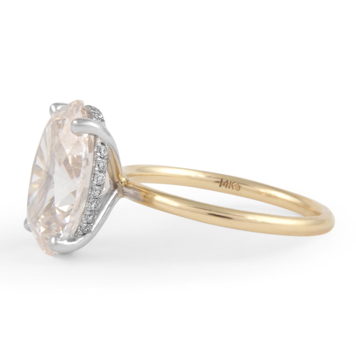 Alexander Beverly Hills GIA 5.18ct Oval Diamond Solitaire Ring Two Tone In New Condition For Sale In BEVERLY HILLS, CA