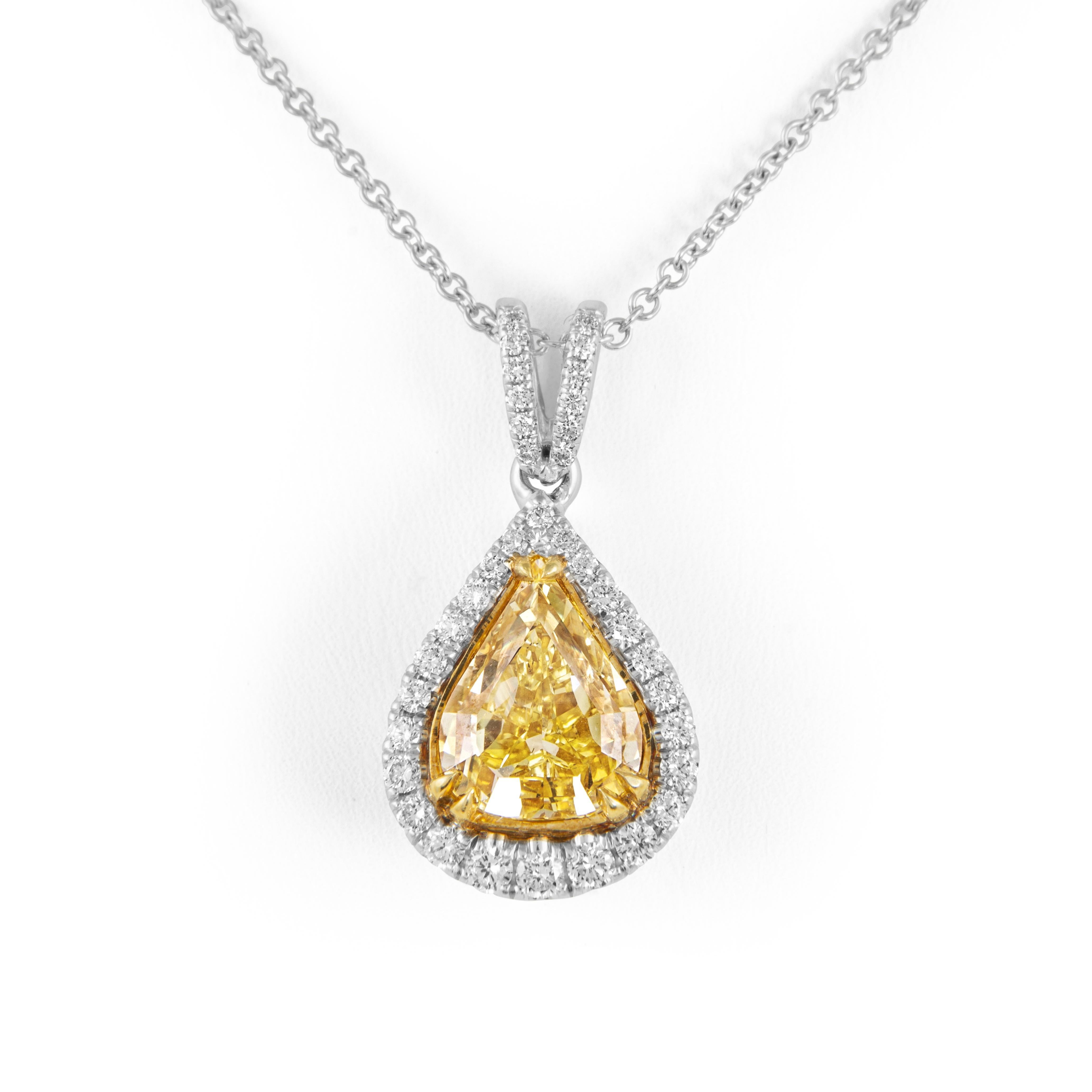 Alexander Beverly Hills, collier 18 carats avec diamant jaune intense fantaisie de 5,70 carats certifié GIA Neuf - En vente à BEVERLY HILLS, CA