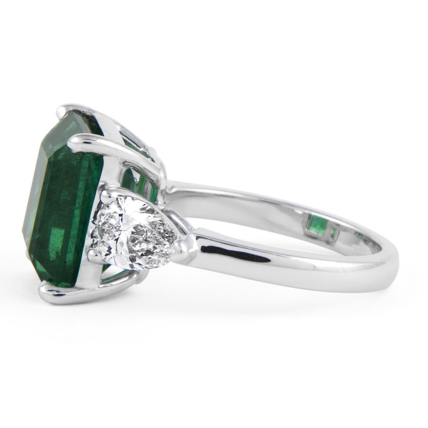 Women's Alexander Beverly Hills GIA 5.97ct Emerald & Diamond 3-Stone Ring 18k White Gold For Sale