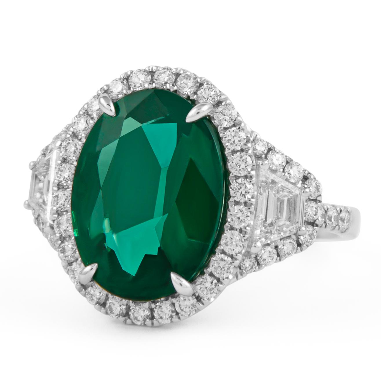 Oval Cut Alexander Beverly Hills GIA 7.56ct No Oil Emerald with Diamond 3-Stone Ring 18k For Sale