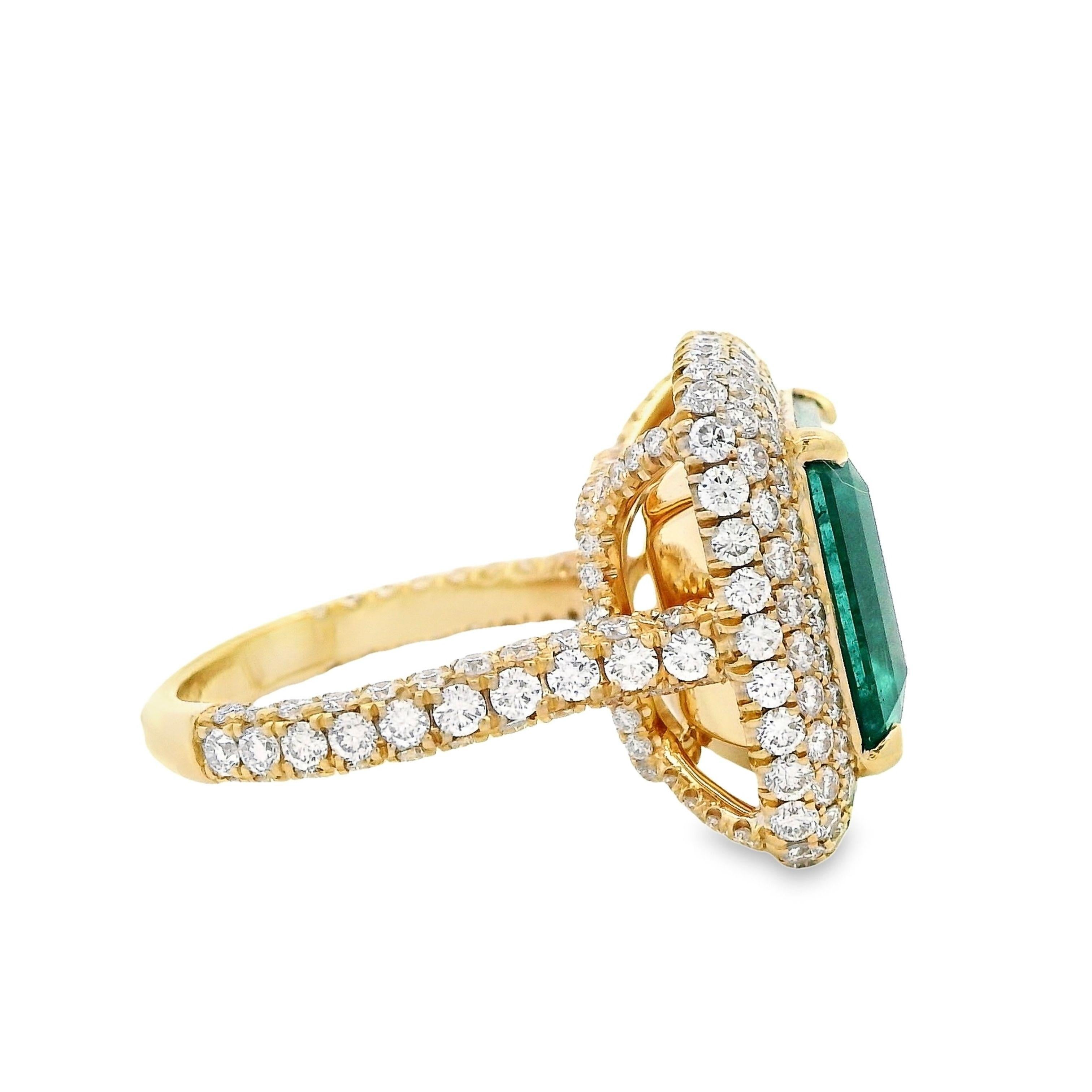 Contemporary Alexander Beverly Hills GIA 7.98ct Brazilian Emerald with Diamonds Ring 18k Gold For Sale