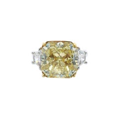 Alexander Beverly Hills GIA 8,30ct Anello di diamanti gialli radianti bicolore