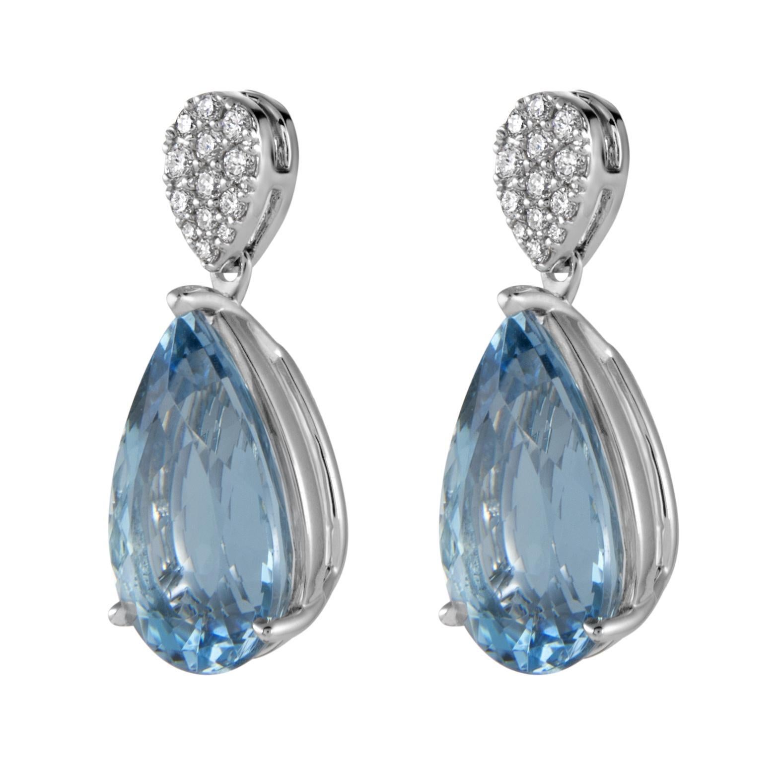 Taglio a goccia Alexander Beverly Hills Orecchini con acquamarina e diamanti GIA da 8,41 carati in oro bianco 18 carati in vendita