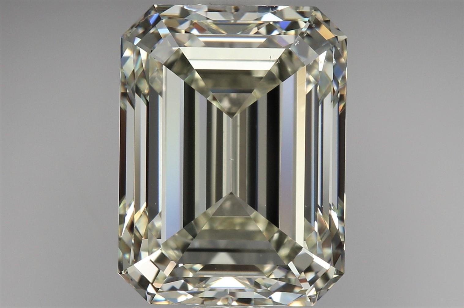 Modern Alexander Beverly Hills HRD Certified 5.59 Carat Emerald Cut Diamond For Sale