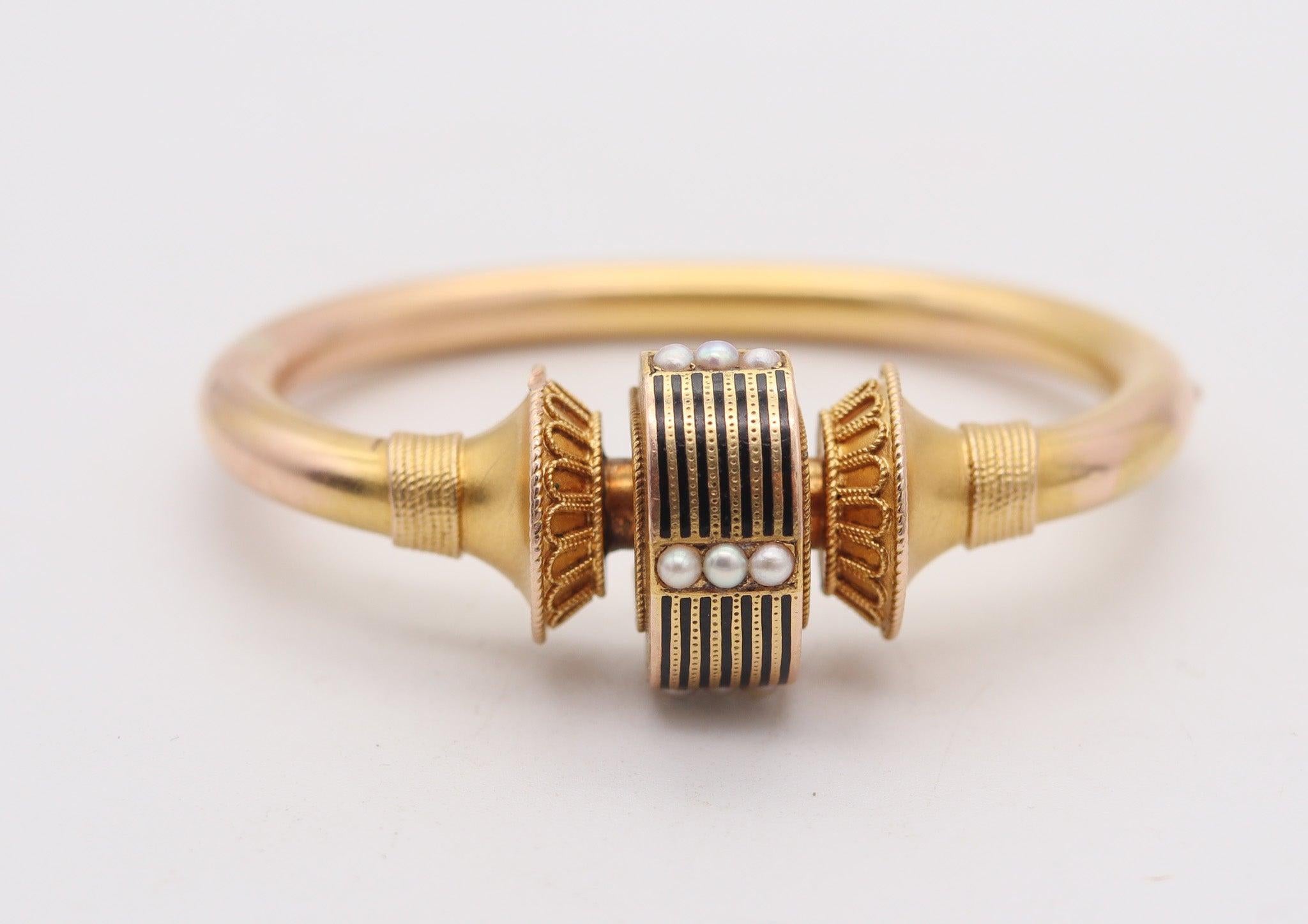 ALEXANDER BIRKL 1880 Etruscan Revival Bracelet In Brushed 14Kt Gold With Pearls In Excellent Condition For Sale In Miami, FL