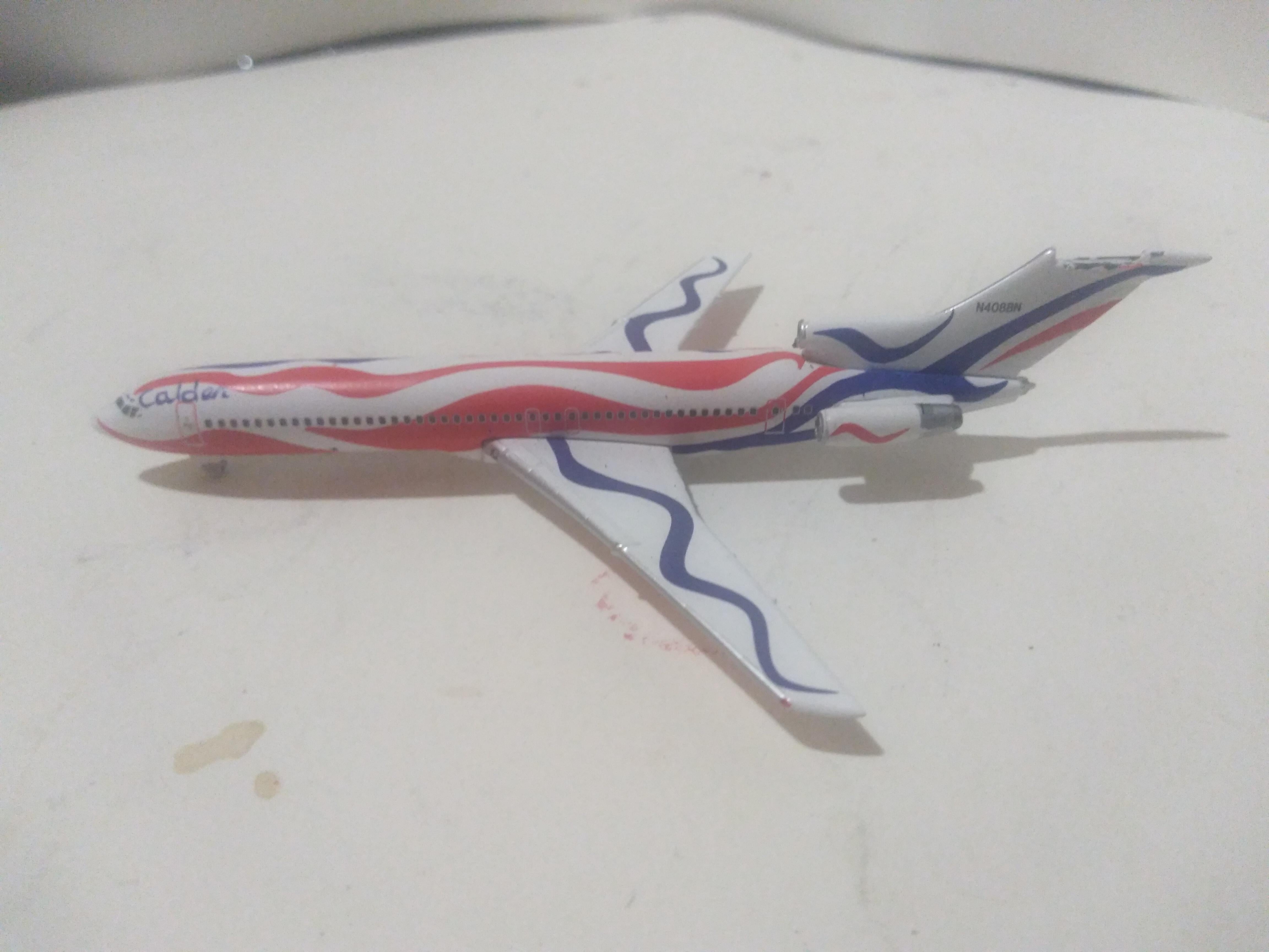 American Alexander Calder Designed Braniff Airlines 1/600 Airplane For Sale
