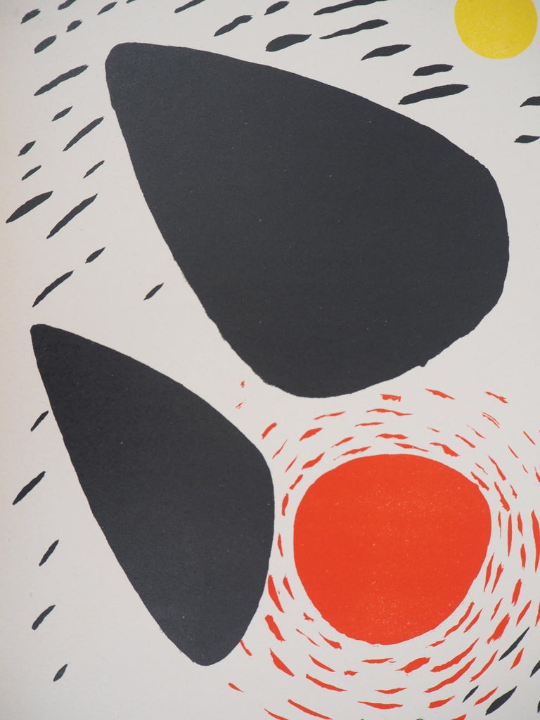 Rocks and Sun - Original lithograph - Mourlot, 1952 - American Modern Print by Alexander Calder