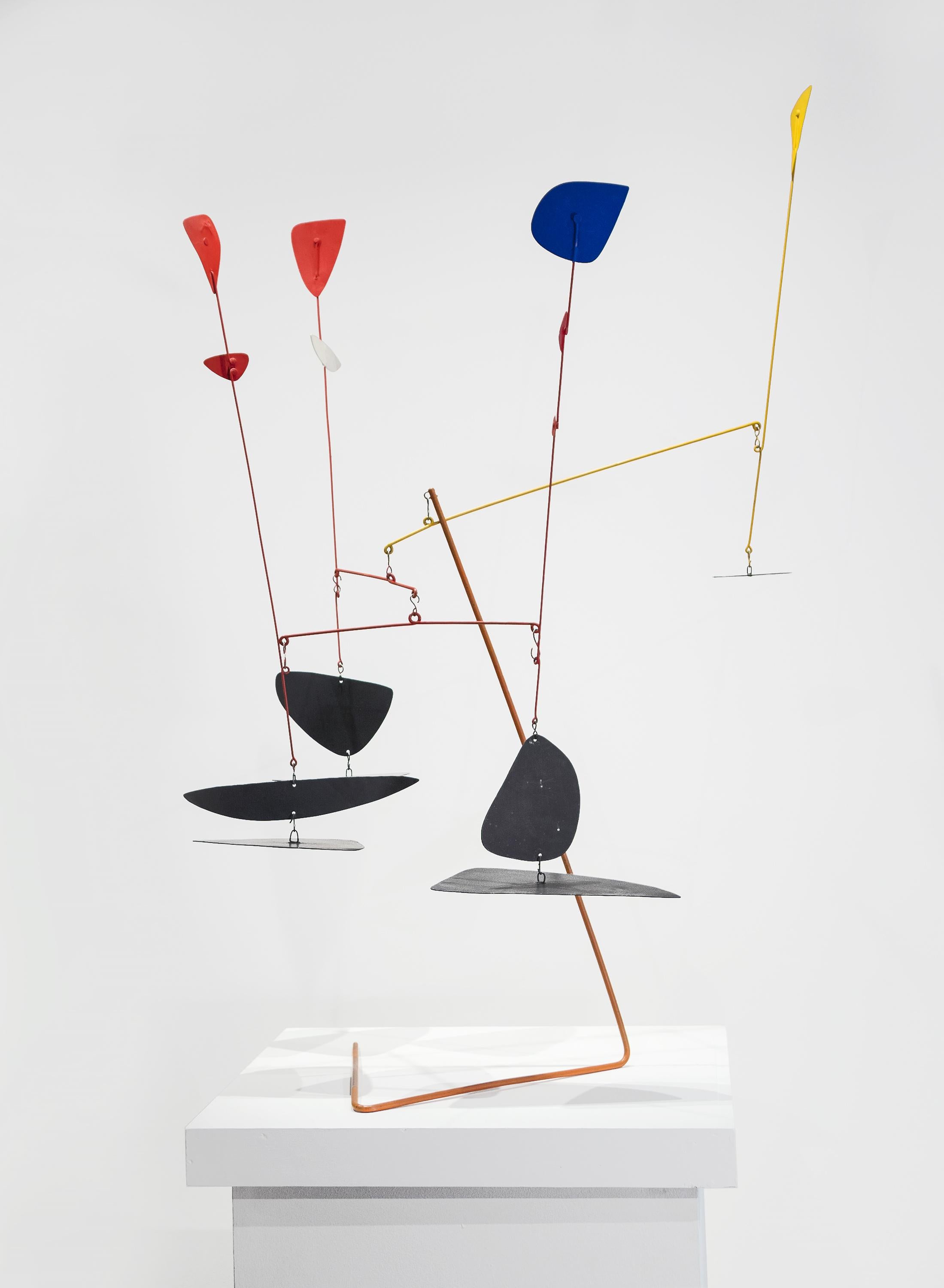 Alexander Calder Abstract Sculpture – The Prelude to the Man Eater, A03849