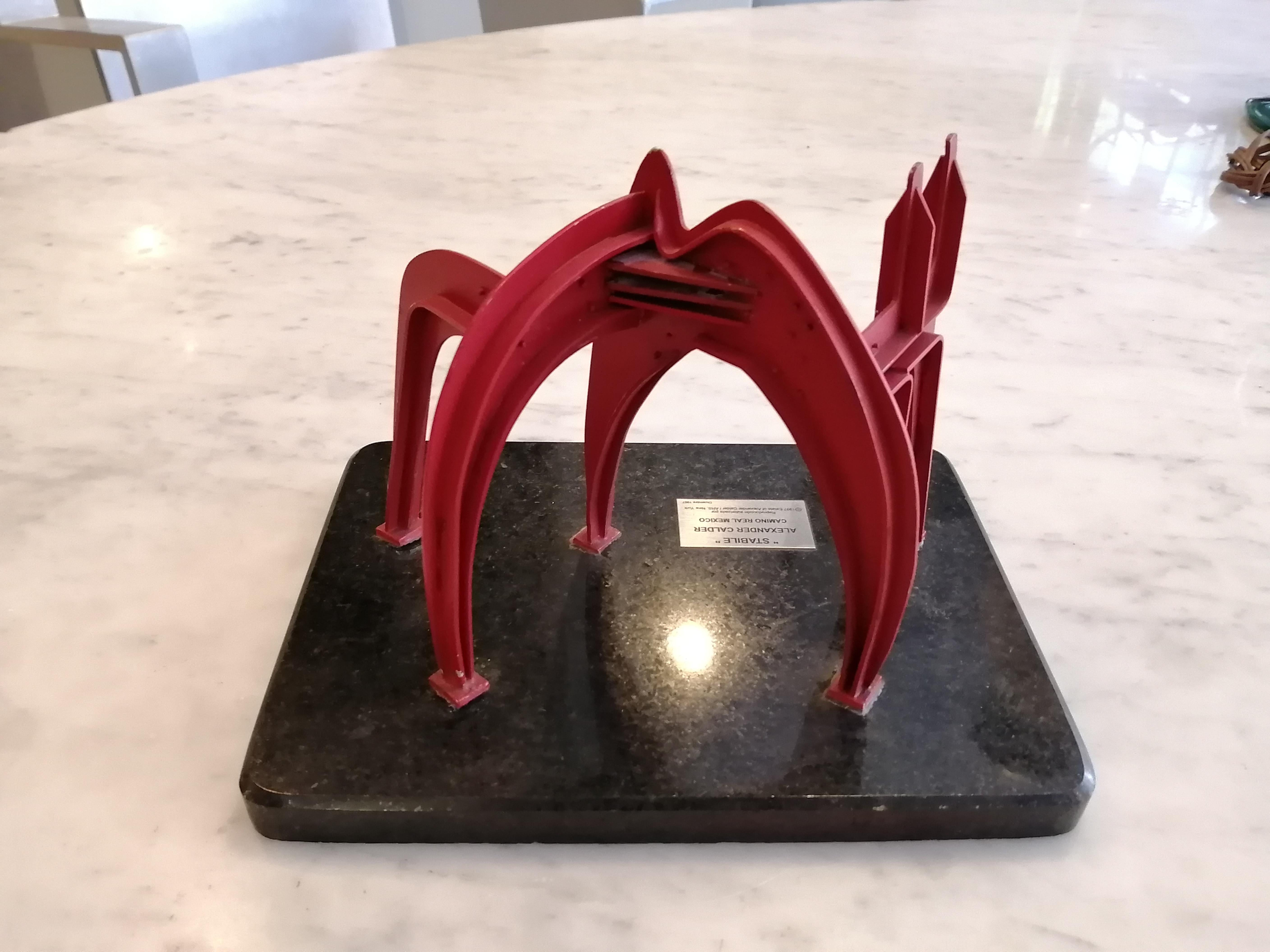 alexander calder stabile sculptures