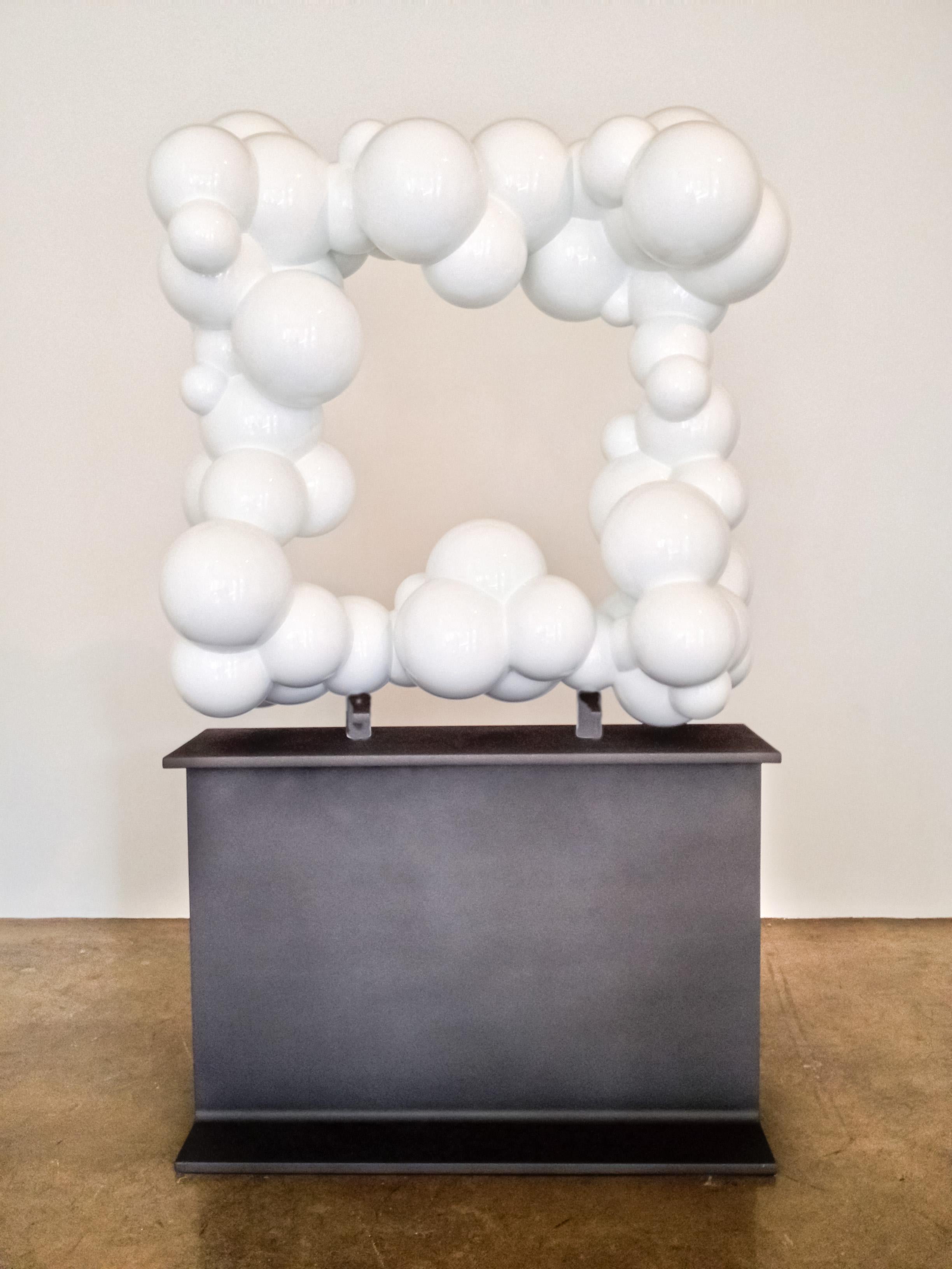 Cloud Window – polierte, geometrische, abstrakte, lackierte Skulptur aus Edelstahl (Abstrakt), Sculpture, von Alexander Caldwell