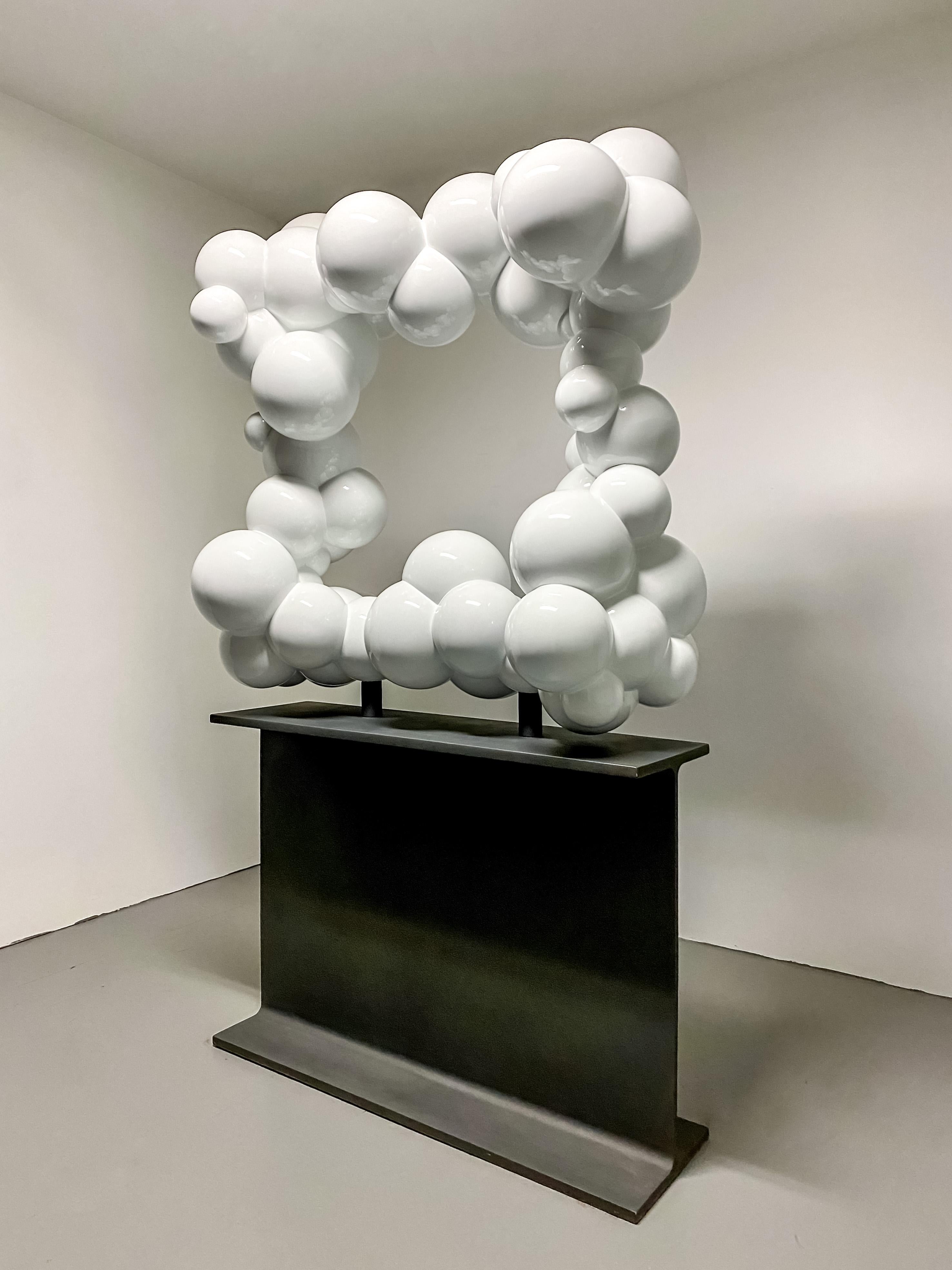 Cloud Window – polierte, geometrische, abstrakte, lackierte Skulptur aus Edelstahl im Angebot 1