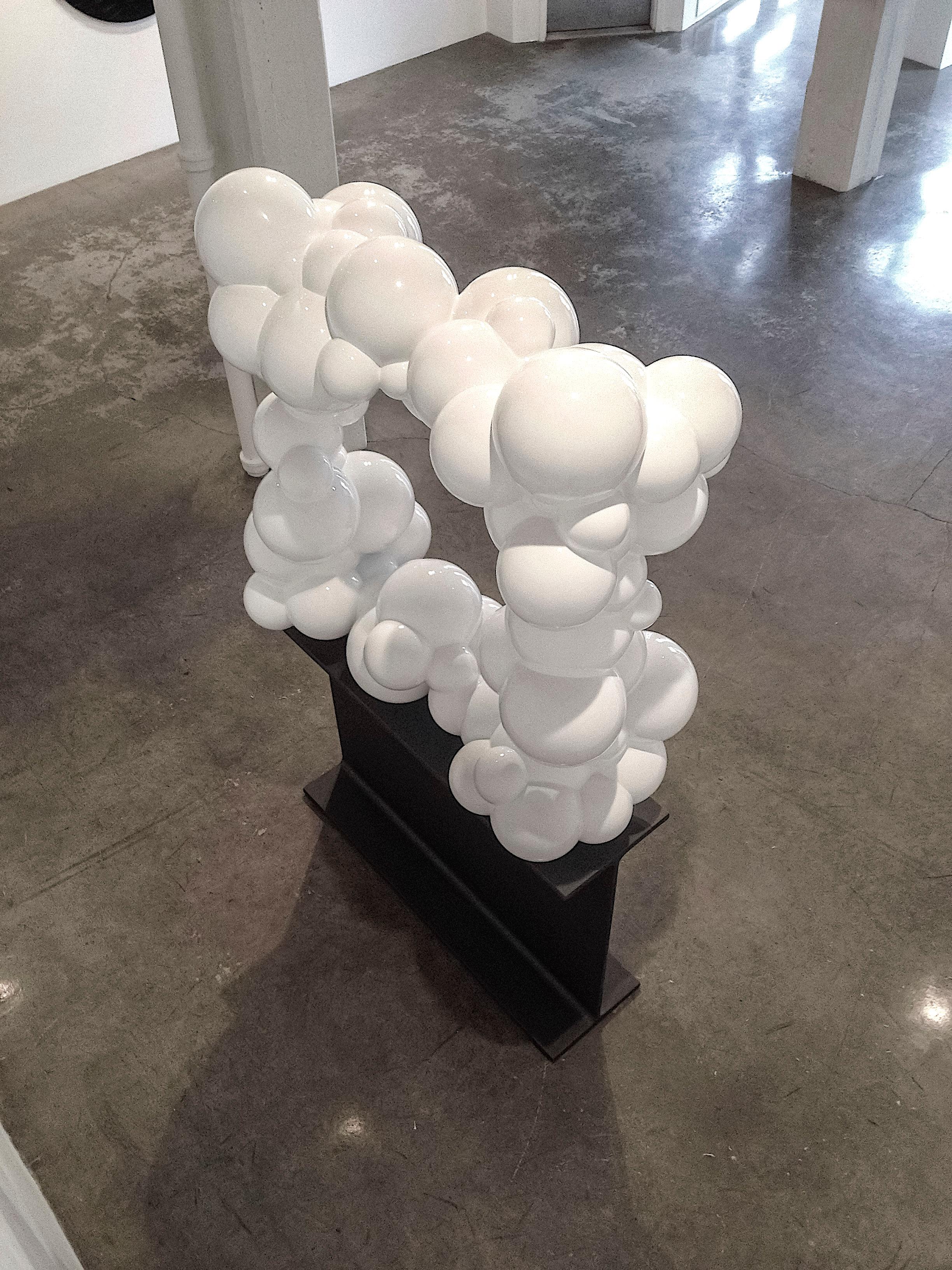 Cloud Window – polierte, geometrische, abstrakte, lackierte Skulptur aus Edelstahl im Angebot 4