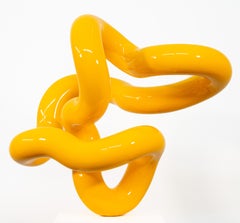 Circuit jaune - sculpture en acier inoxydable poli, abstraite et peinte