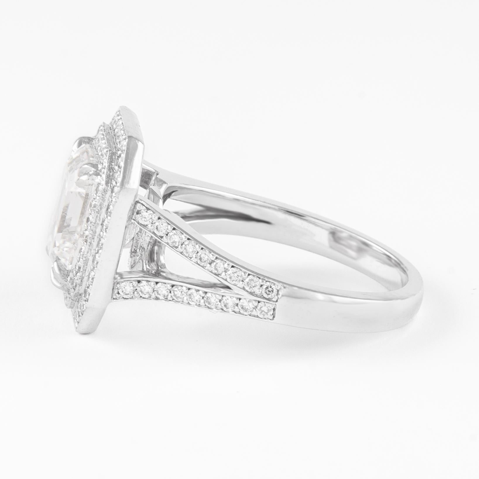 Taille Asscher Alexander GIA 3.02 Carat F VS1 Asscher Cut Diamond Double Halo Ring 18k en vente
