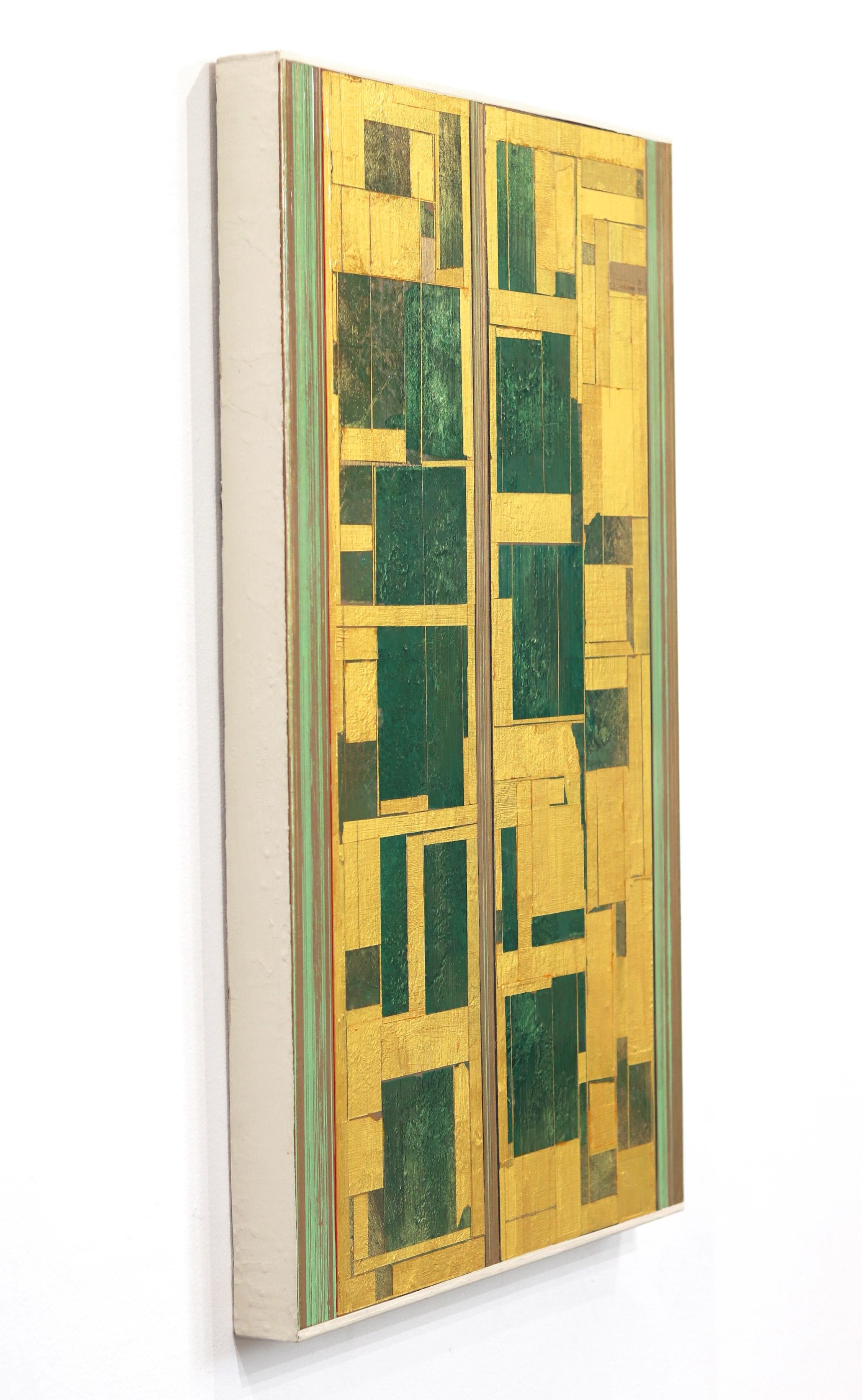 Ruscelli n. 9 - Pittura organica astratta geometrica originale Oro Verde Rosso in vendita 1