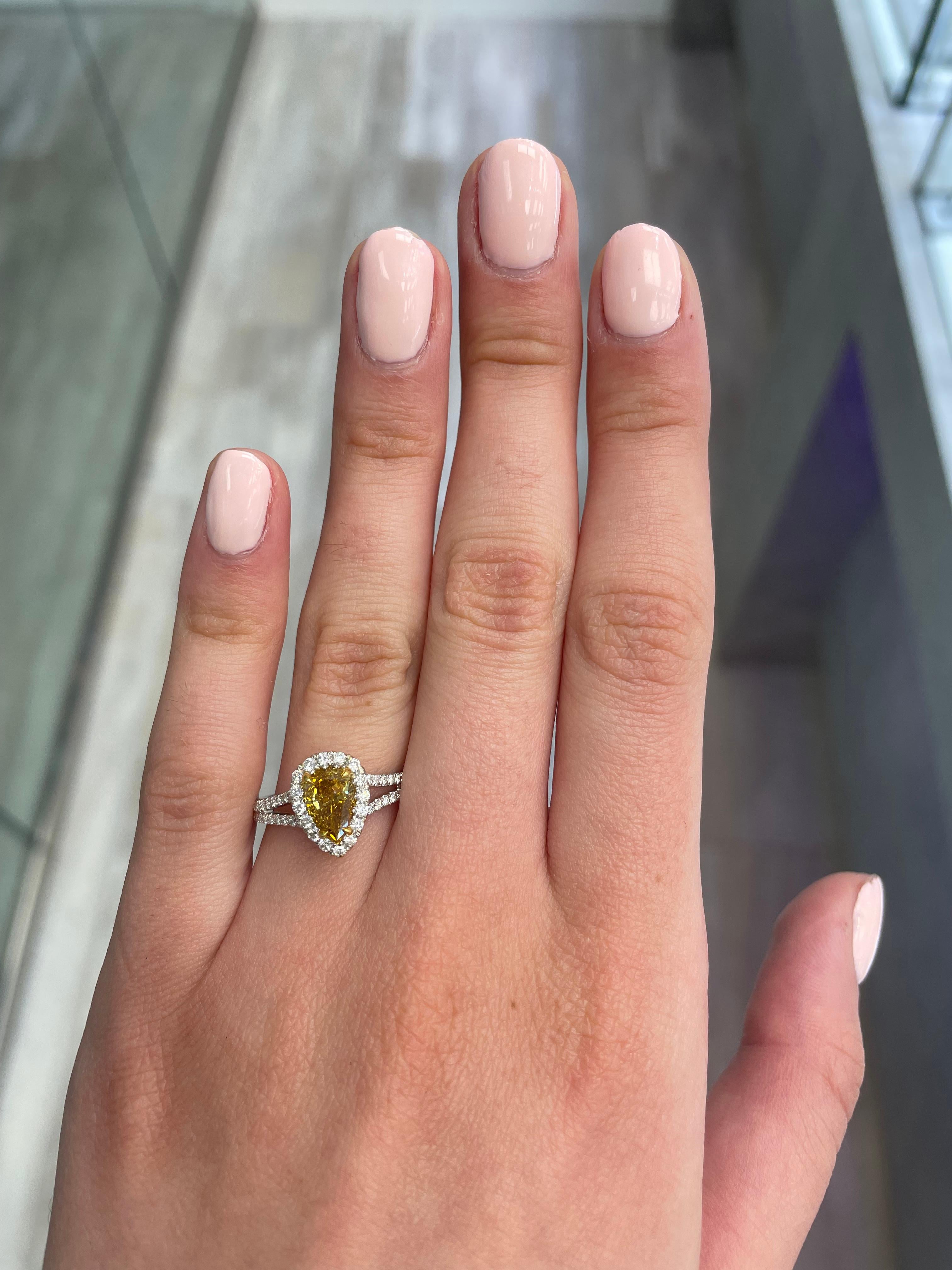 Contemporary Alexander Beverly Hills GIA 1.02ct Fancy Deep Orangey Yellow Diamond Ring 18k For Sale