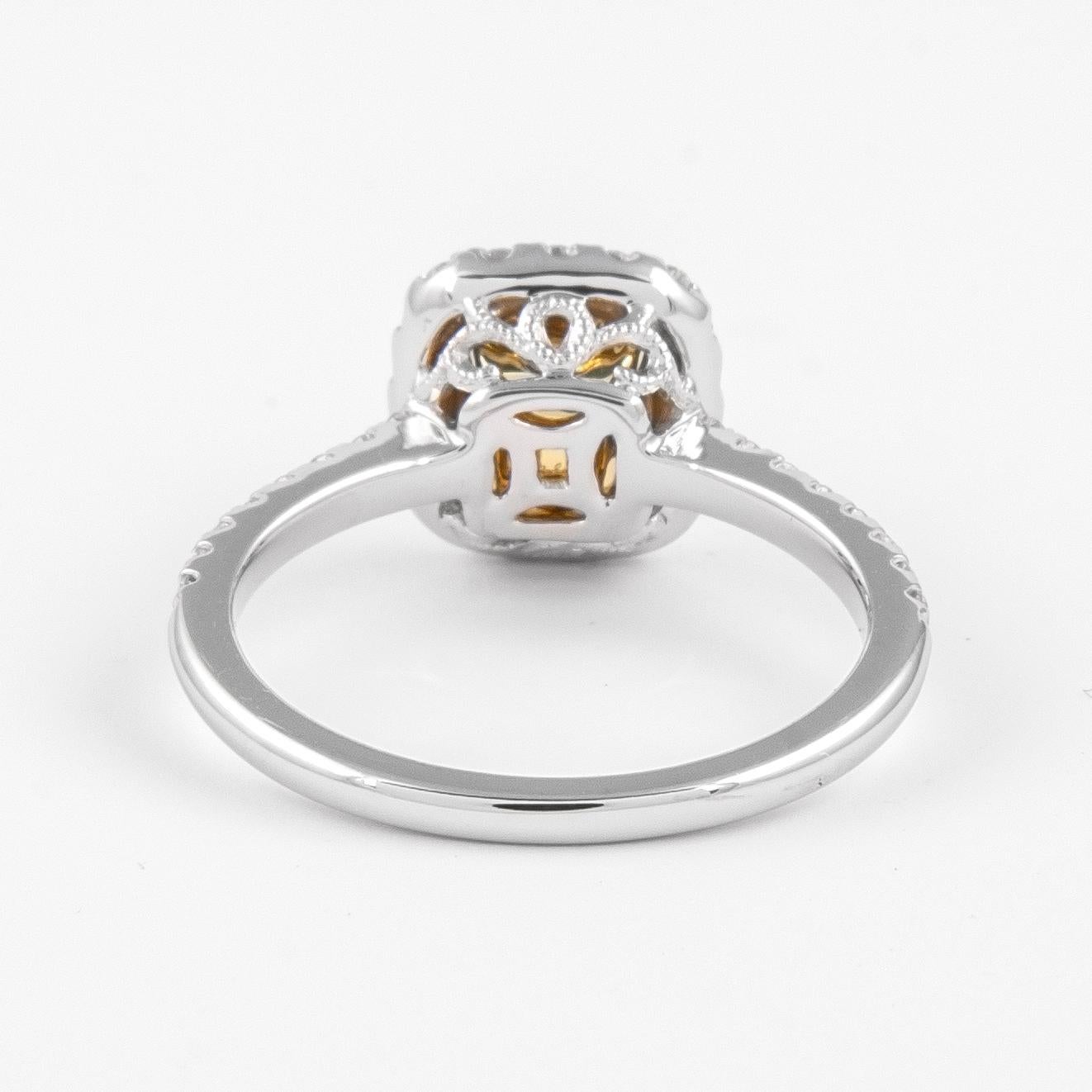 Alexander GIA 1,38 Karat Fancy Hellgelber Diamant mit Halo 18k Zweifarbiger Diamant im Zustand „Neu“ in BEVERLY HILLS, CA