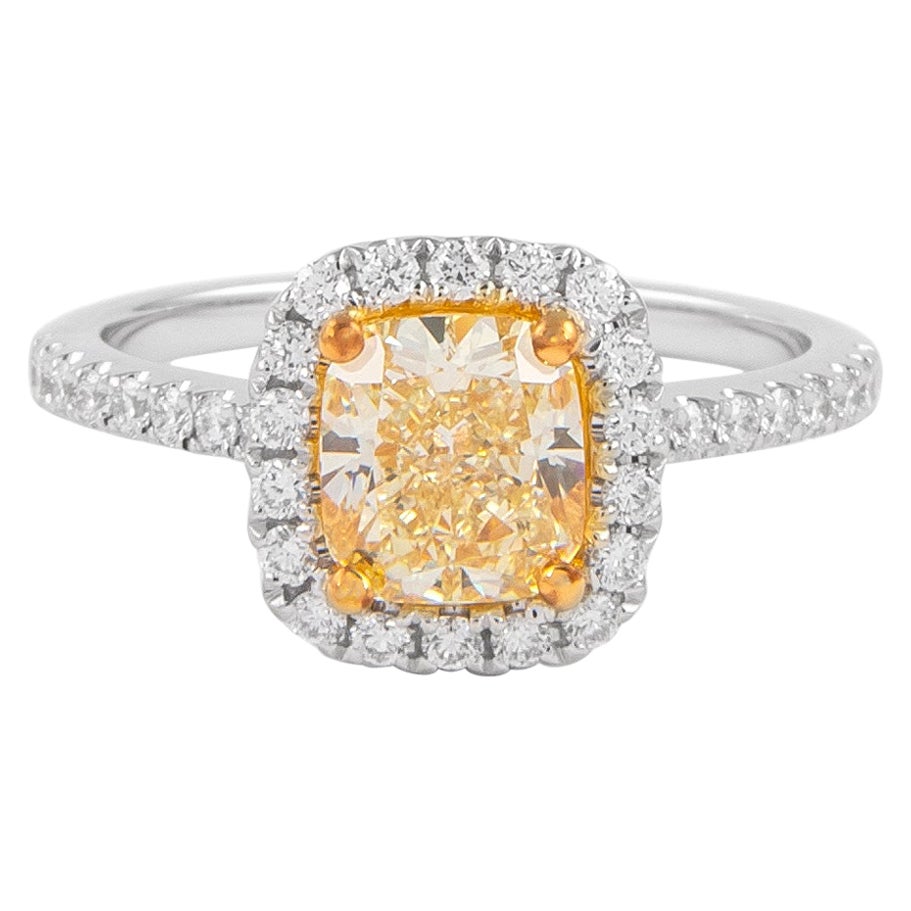 Alexander GIA 1,38 Karat Fancy Hellgelber Diamant mit Halo 18k Zweifarbiger Diamant