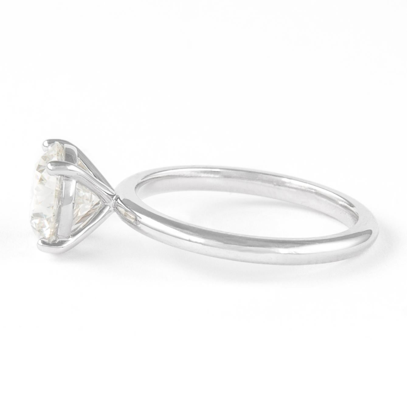 Round Cut Alexander GIA 2.00 Carat Round Brilliant Diamond Solitaire Ring 18K White Gold For Sale