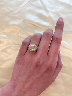 Alexander Beverly Hills GIA 2.96ct Fancy Yellow VS1 Diamond Three-Stone Ring 18k