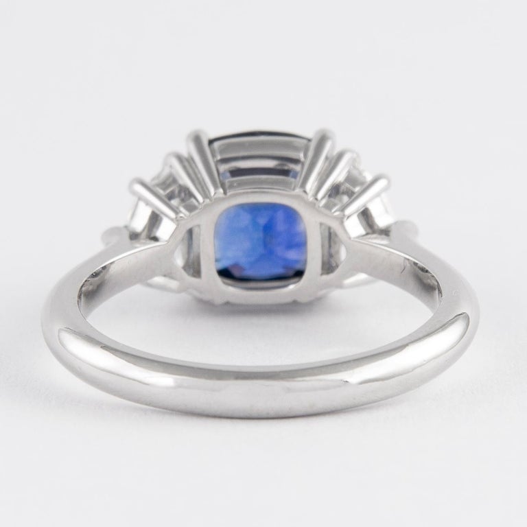 Alexander GIA 3.58 Carat Ceylon Sapphire with Diamonds Three-Stone Ring Platinum In New Condition In BEVERLY HILLS, CA