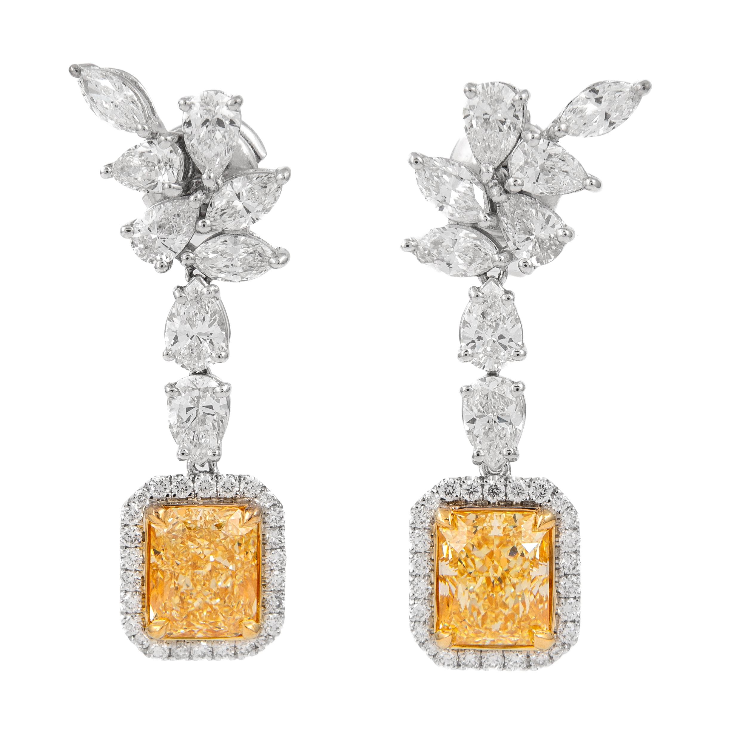 Contemporary Alexander GIA 4.45ct Fancy Yellow Diamond Drop Earrings with Halo 18k Gold For Sale