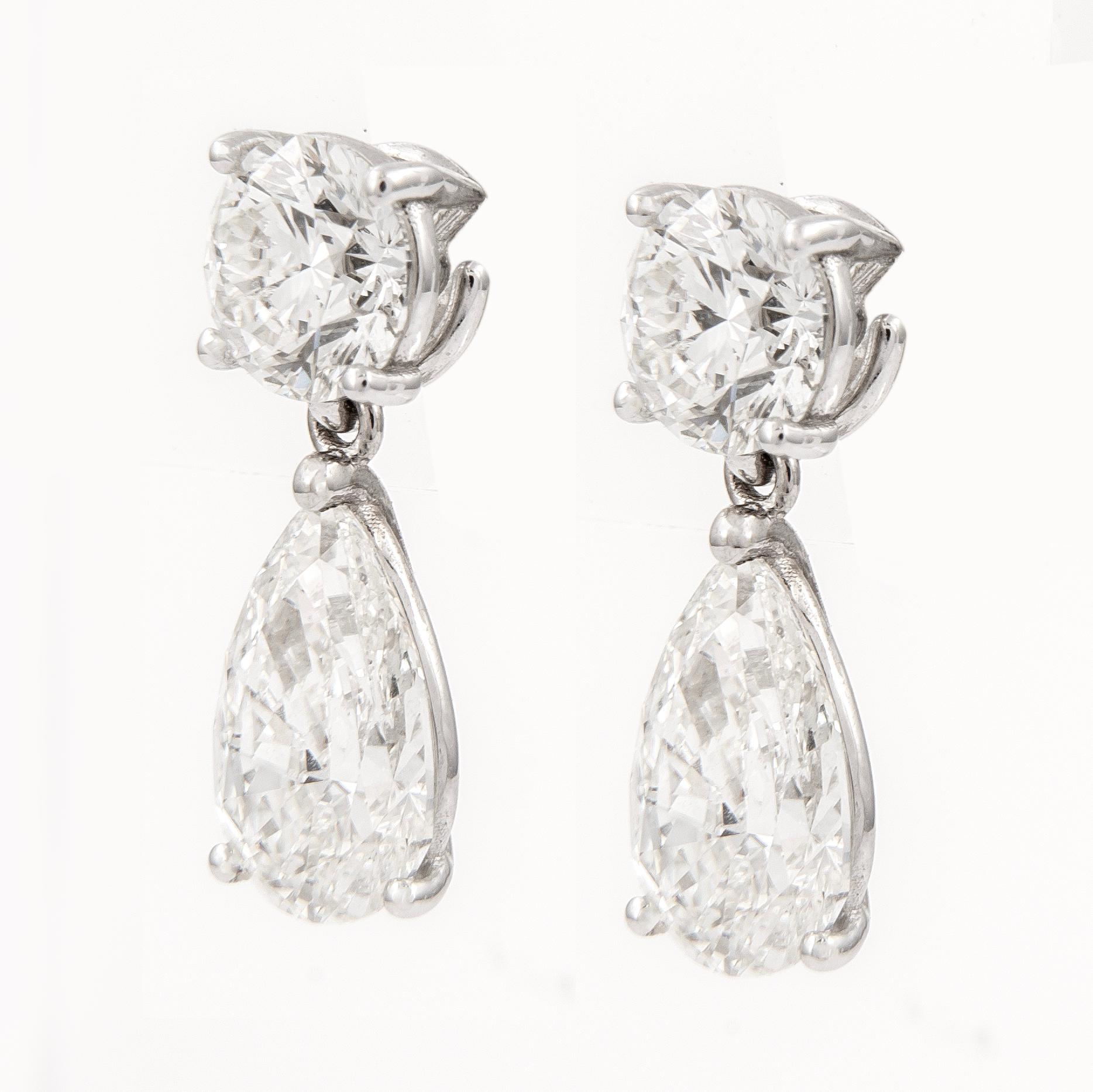Modern Alexander GIA 4.68 Carat Round & Pear Diamond Detatchable Stud Earrings 18k For Sale