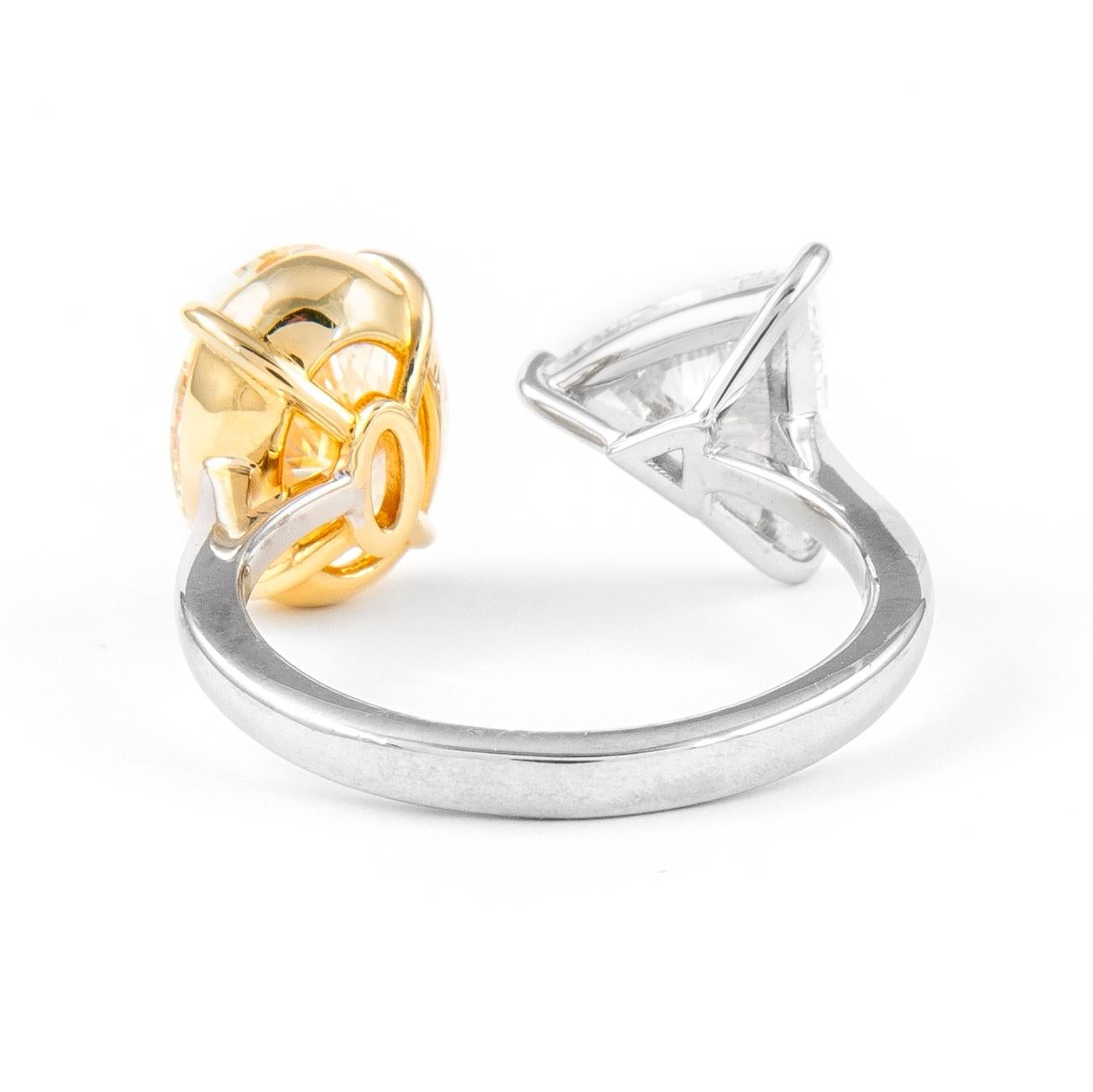Modern Alexander GIA 5.11 Carat Toi Et Moi White & YZ Yellow Diamond Ring 18k Gold
