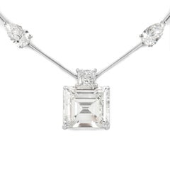 Collar de Diamantes Cuadrados talla Esmeralda Alexander GIA 5.54ct con Diamantes Oro 18k