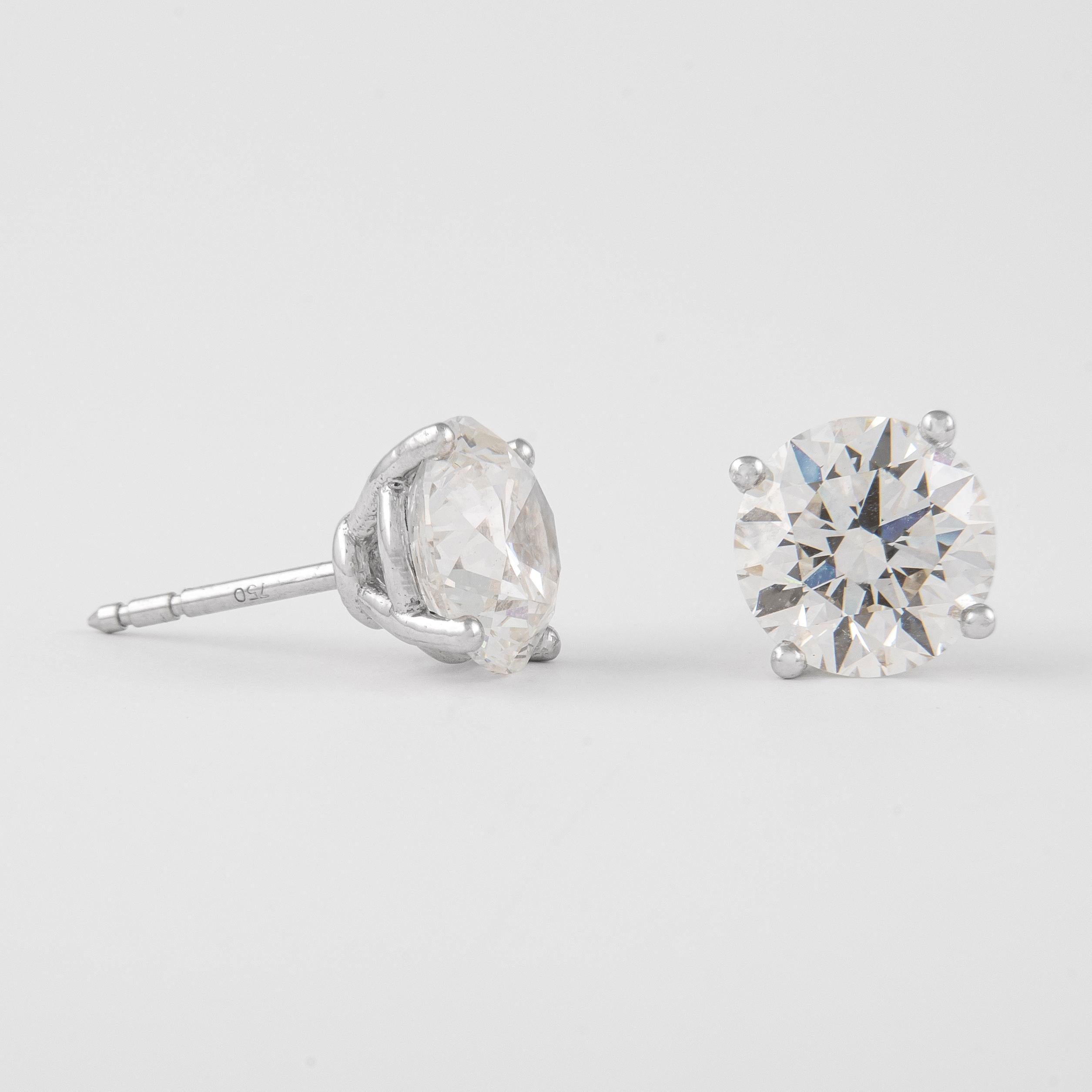 Alexander GIA - Clous d'oreilles en or blanc 18 carats avec diamant rond I/J VS1 de 6,06 carats Neuf - En vente à BEVERLY HILLS, CA