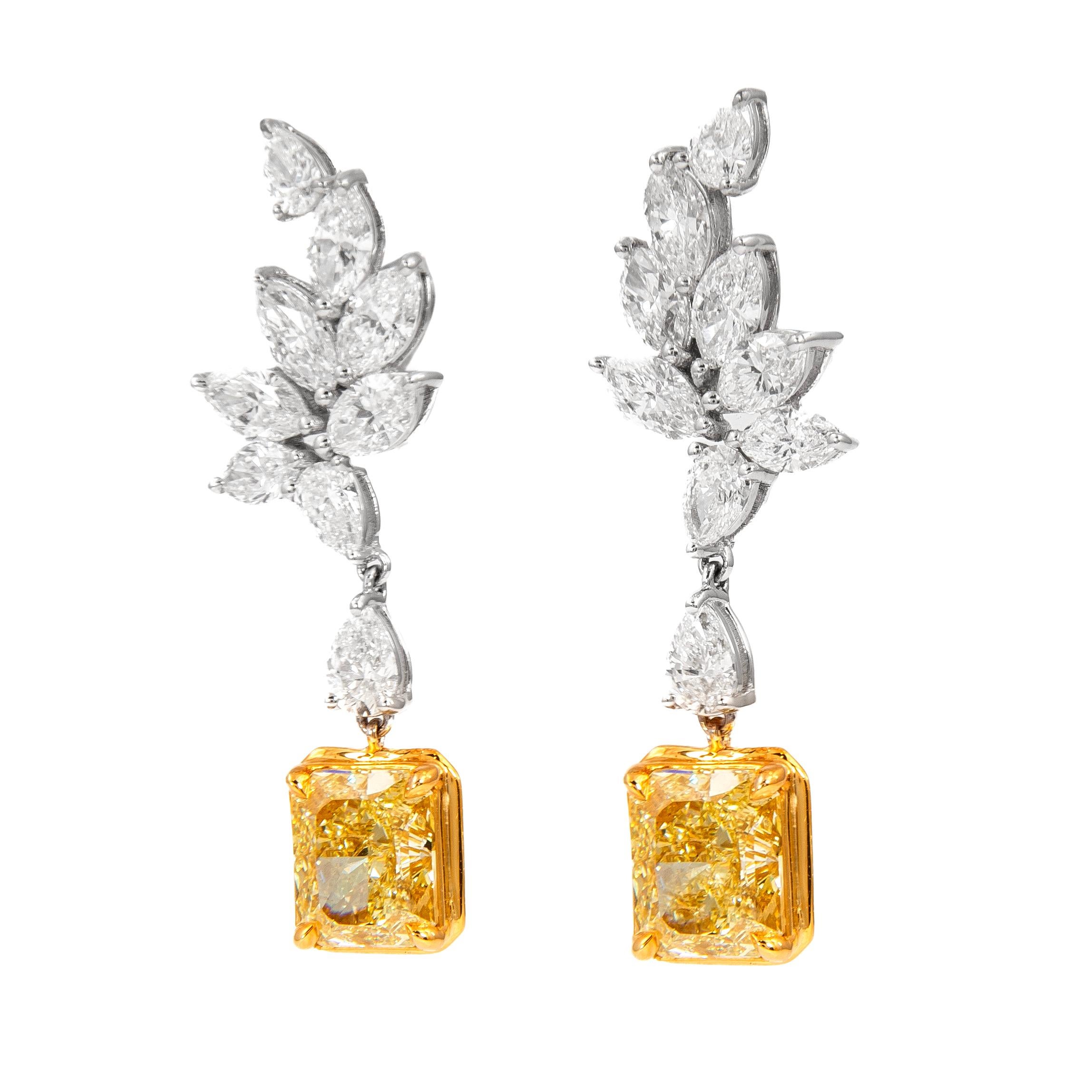 Contemporary Alexander GIA 8.40ctt Fancy Yellow Diamond Drop Earrings with Halo 18k Gold For Sale