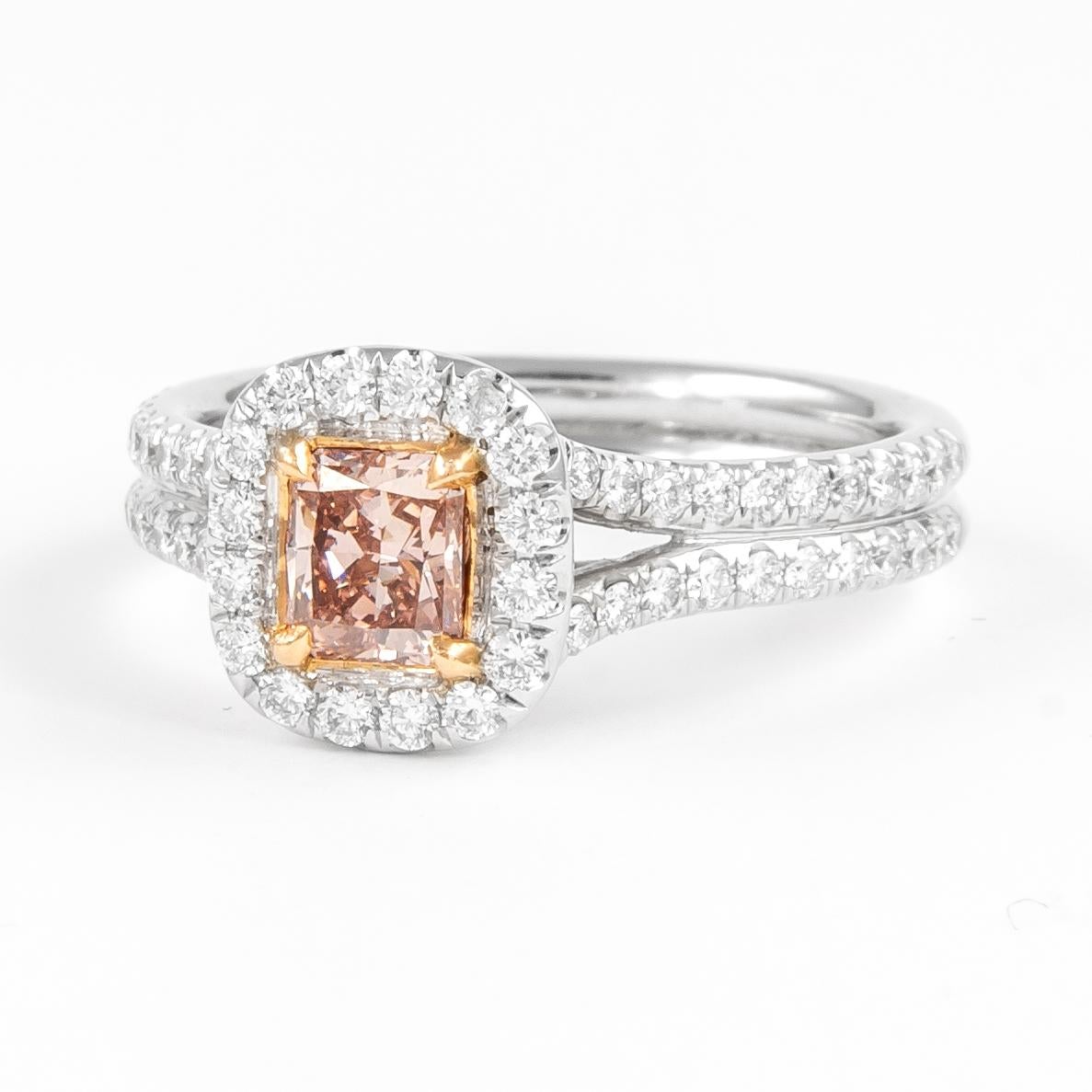 Radiant Cut Alexander GIA Certified 0.92ctt Fancy Brown Pink Diamond Ring 18k Gold For Sale