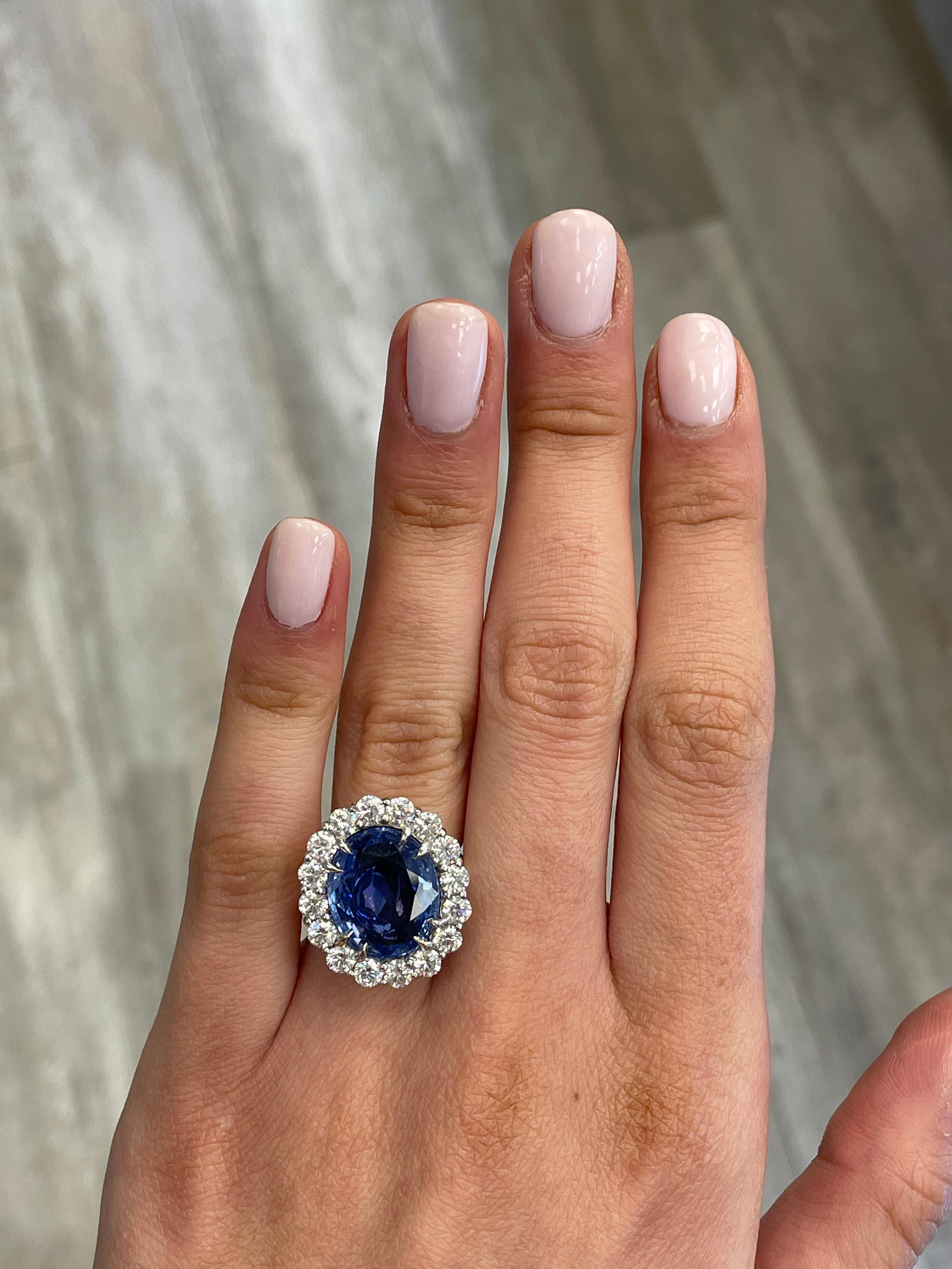 Contemporary Alexander GIA Certified 10.17ct No Heat Ceylon Sapphire with Diamonds Ring 18k For Sale