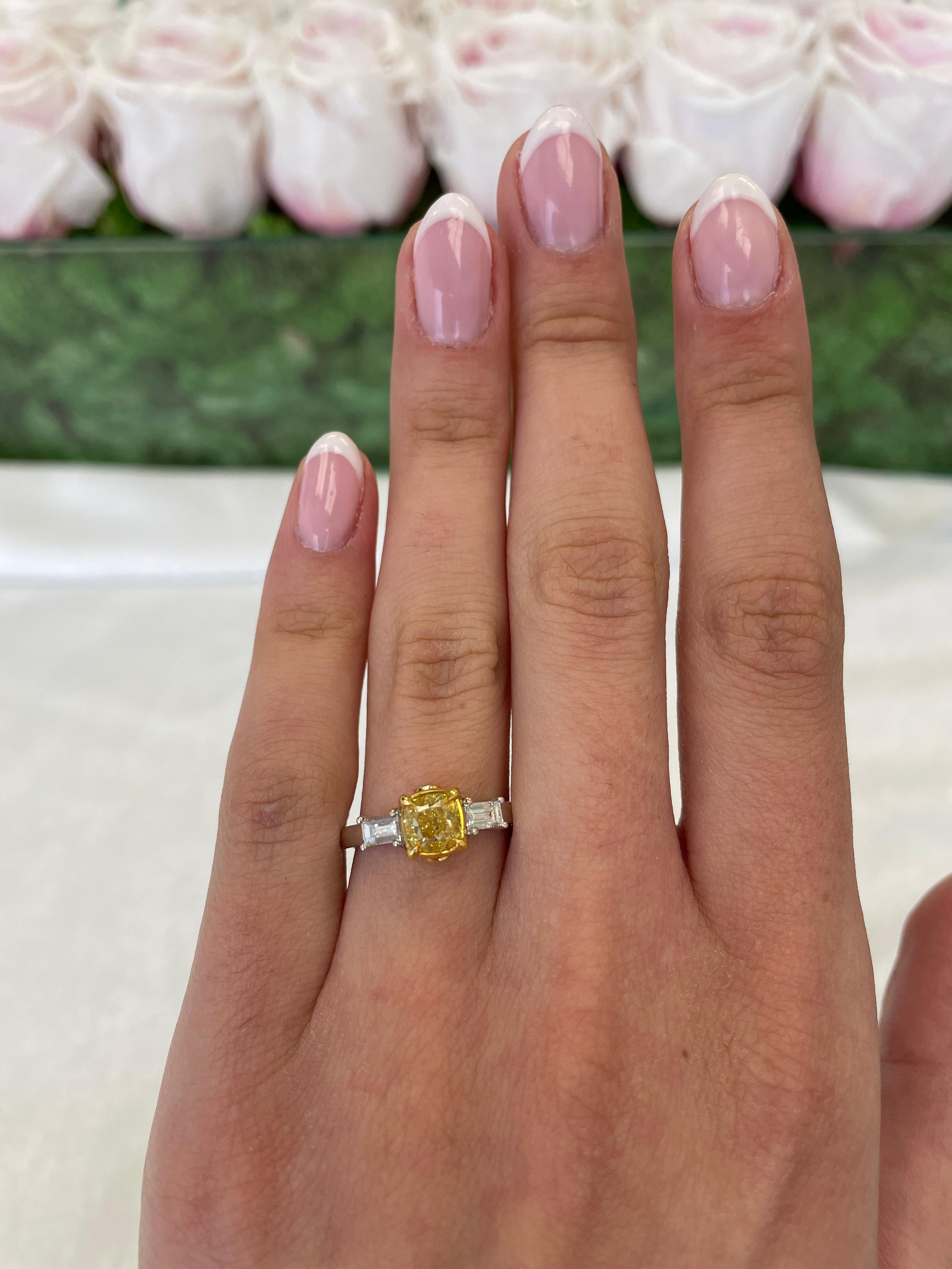 Contemporary Alexander GIA Certified 1ct Fancy Intense Yellow Diamond Three Stone Ring 18k For Sale