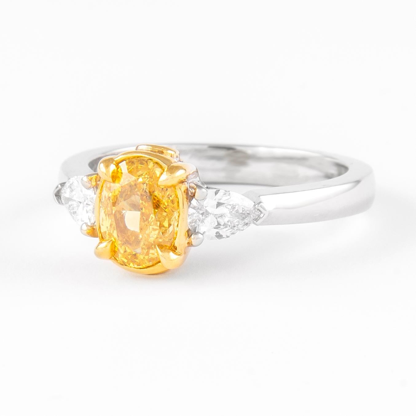 Contemporary Alexander GIA Certified 1ct Fancy Vivid Yellow Diamond Three Stone Ring 18k  For Sale
