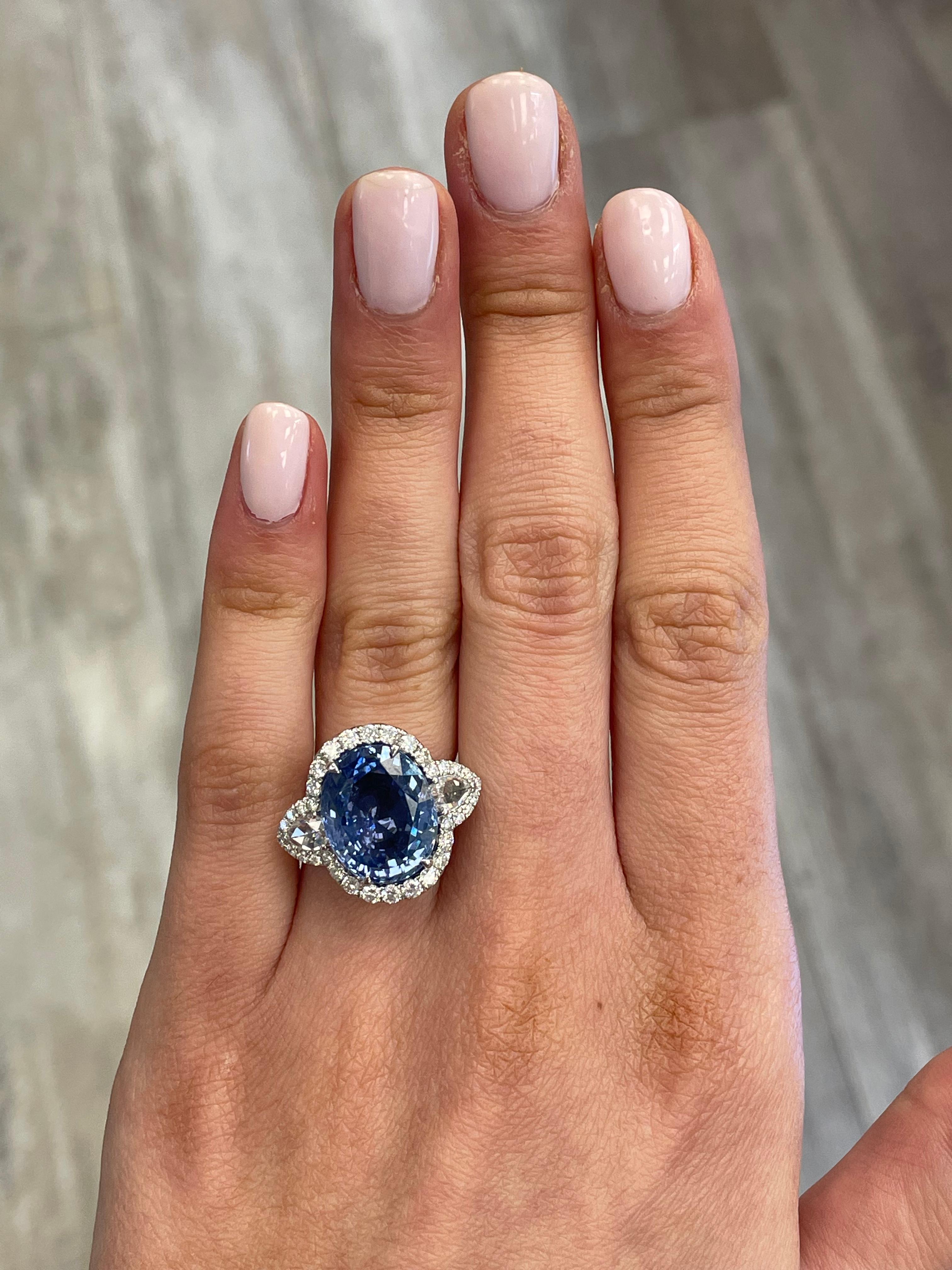 Modern Alexander GIA Certified 9.82ct No Heat Ceylon Sapphire with Diamonds Ring 18k For Sale