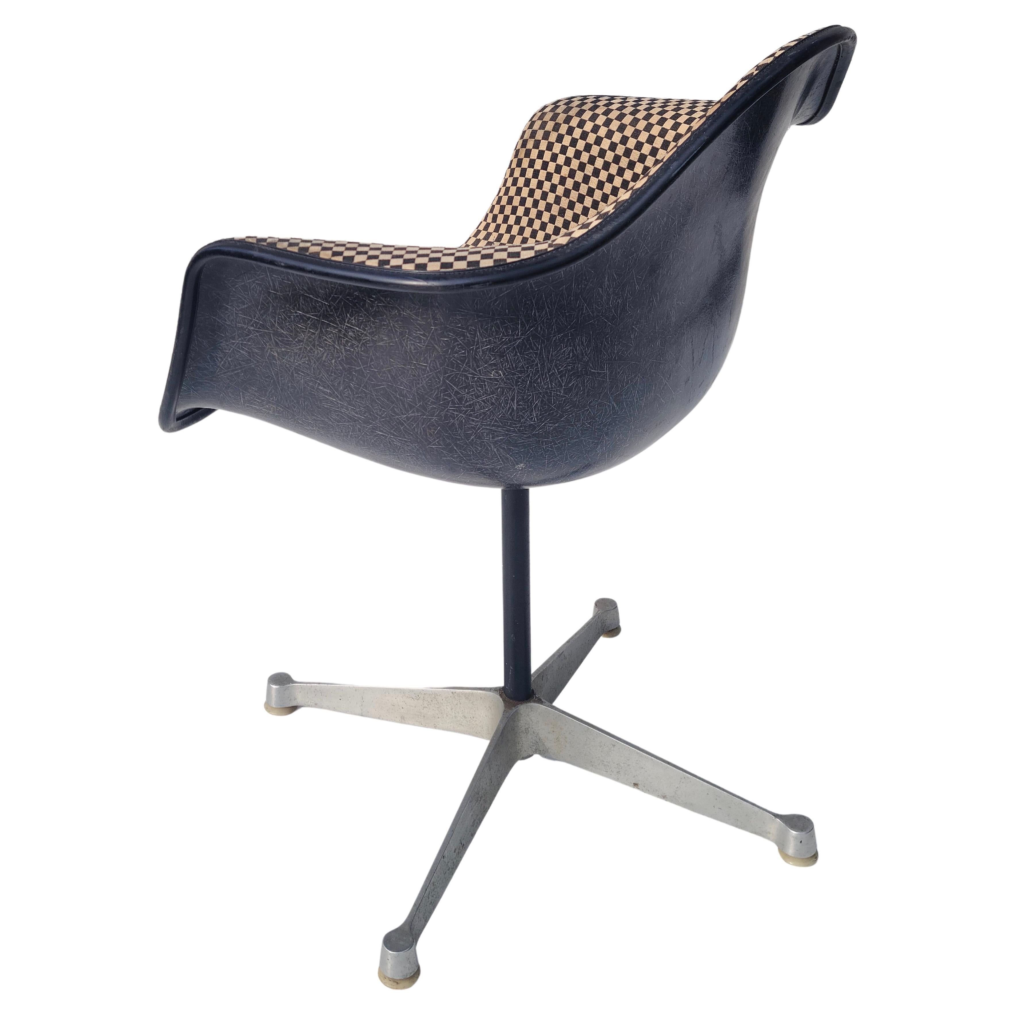 Alexander Girard Charles Eames Shell Chair Herman Miller Aluminum Group 1