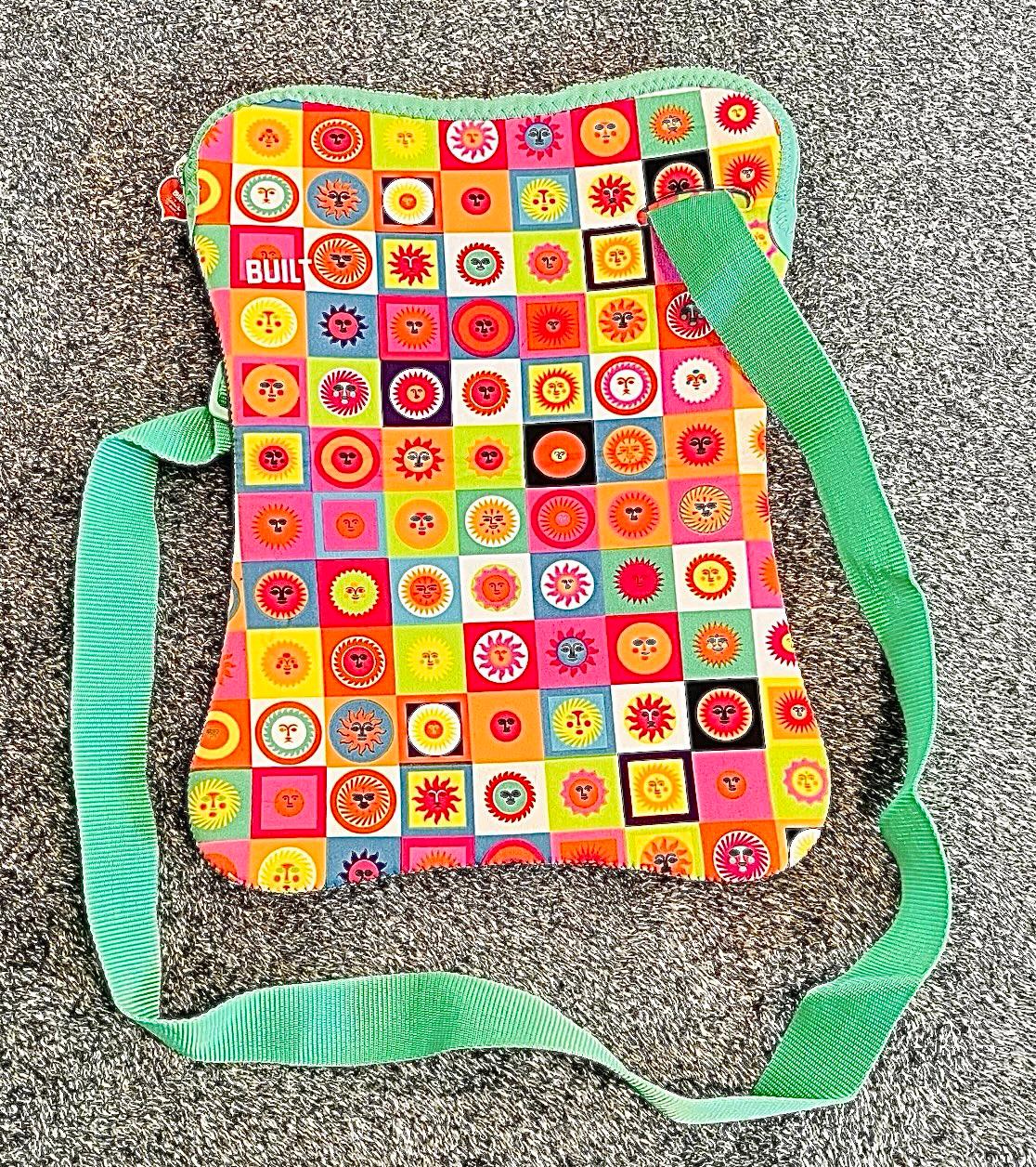 Alexander Girard Lic. Sacoche à bandoulière et porte-ordinateur portable Iconic Sun Design en vente 1